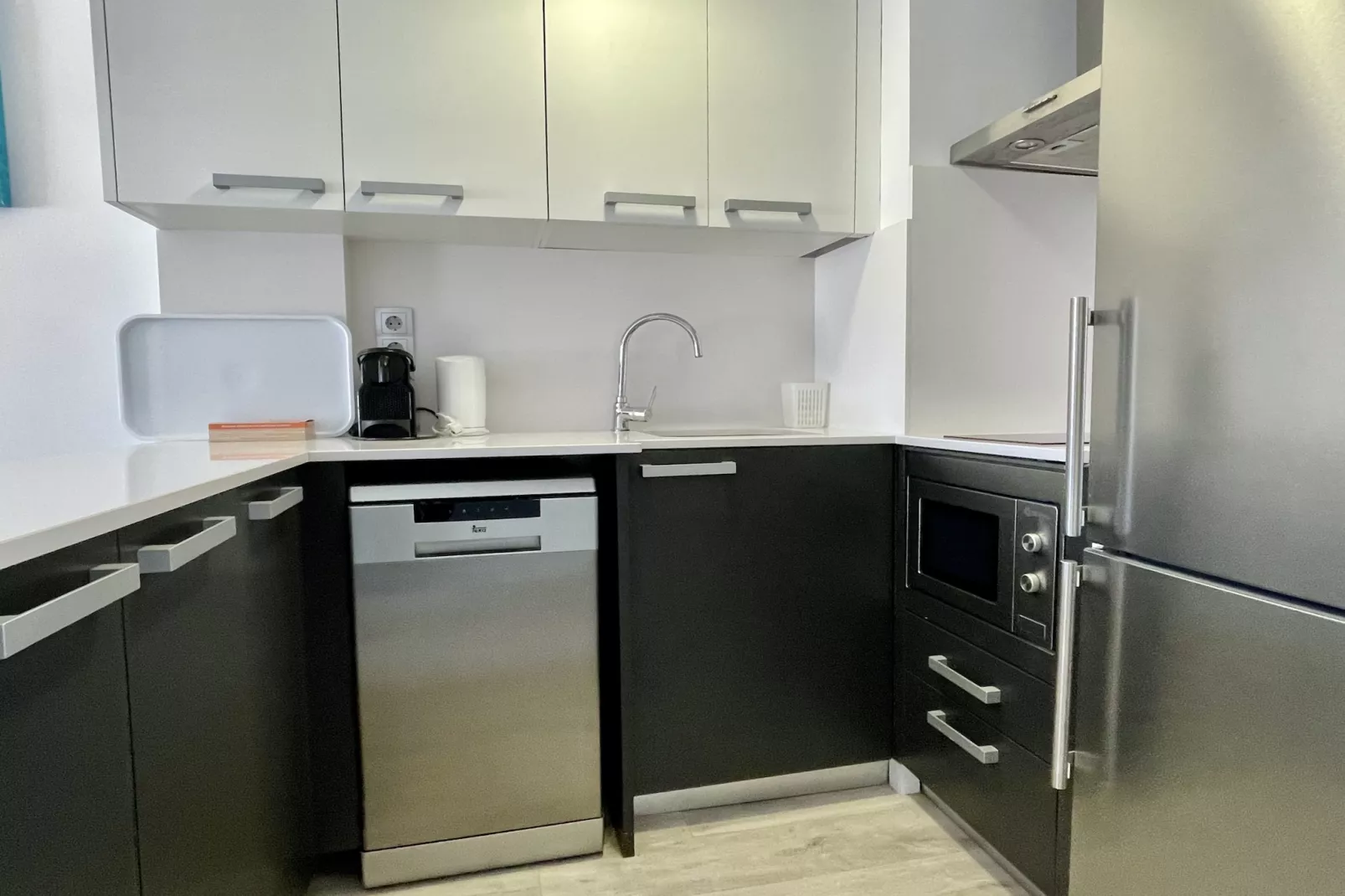 FESTASTAR 405-Kitchen