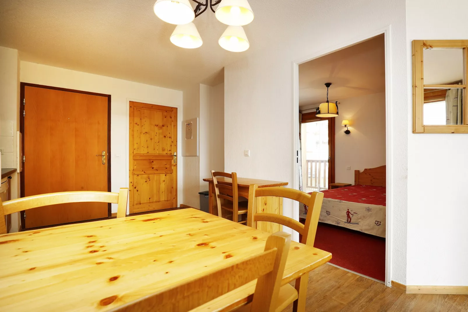 T.Bergerie A N°313 - 2P6C-Dining room