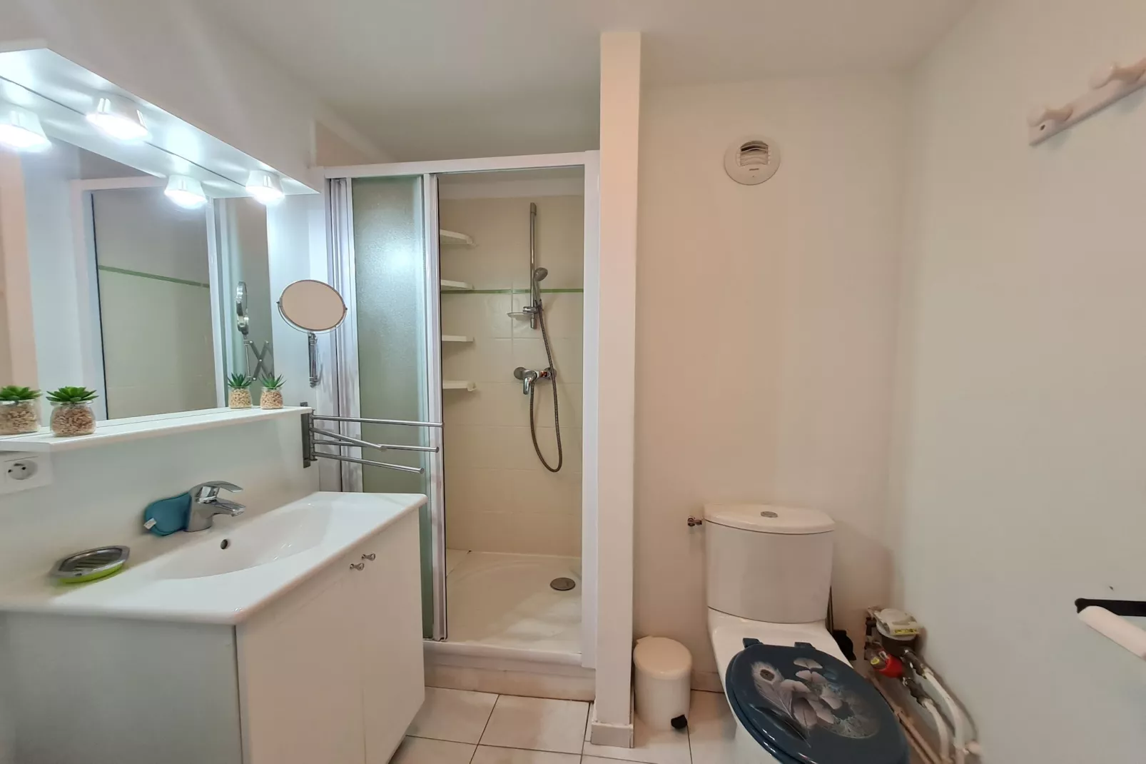 Janremon N°234 - ST4-Bathroom