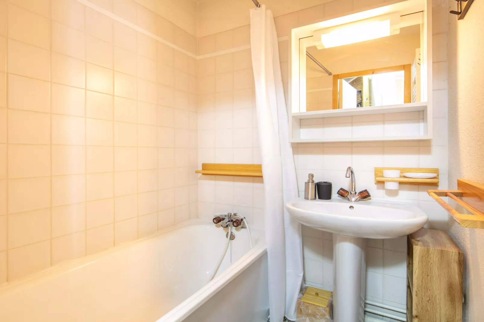 T. DU MOREL A N°25 - 2P5-Bathroom