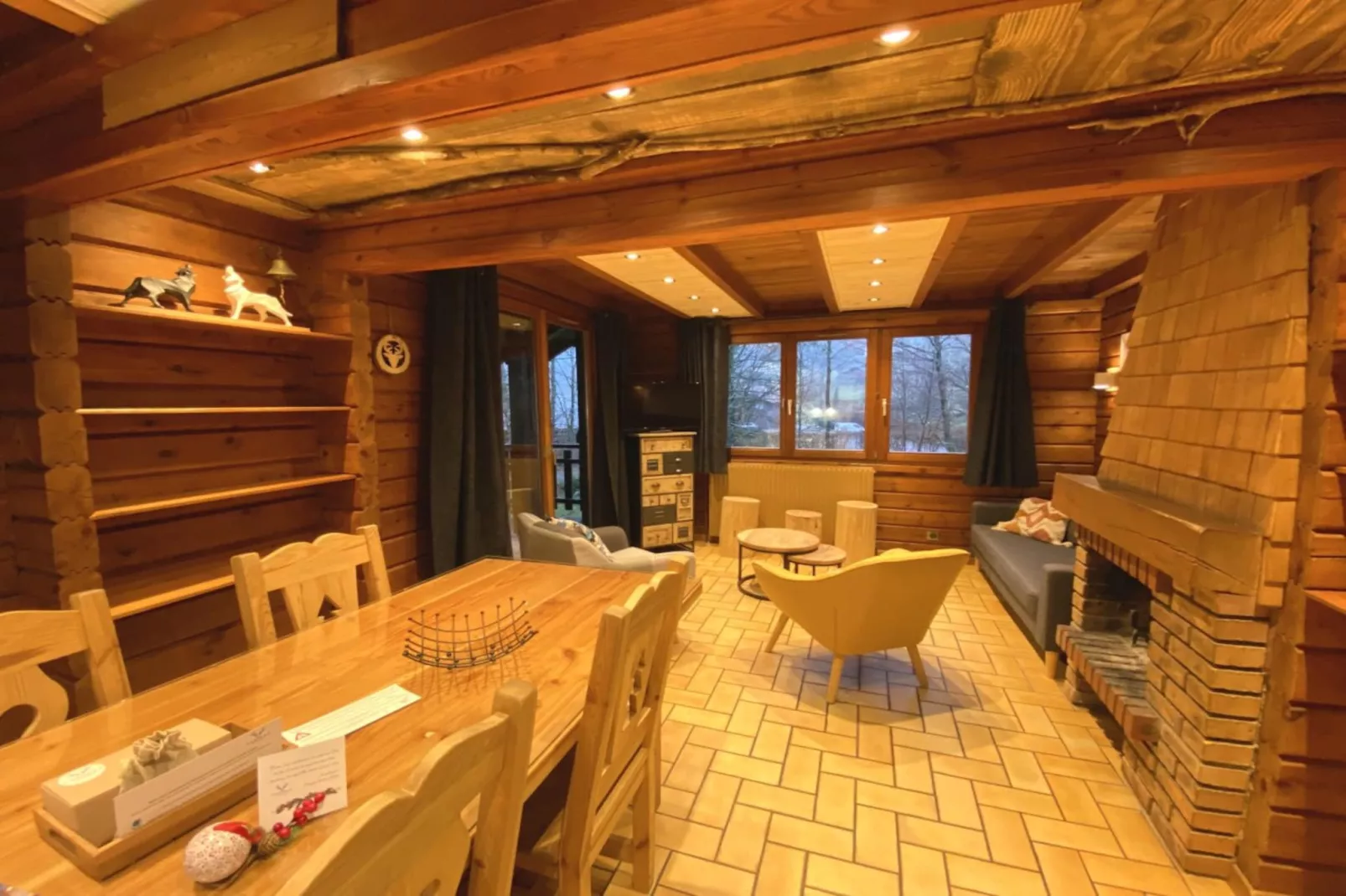 LE GRIZZLY Chalet en bois au calme-Wohnzimmer
