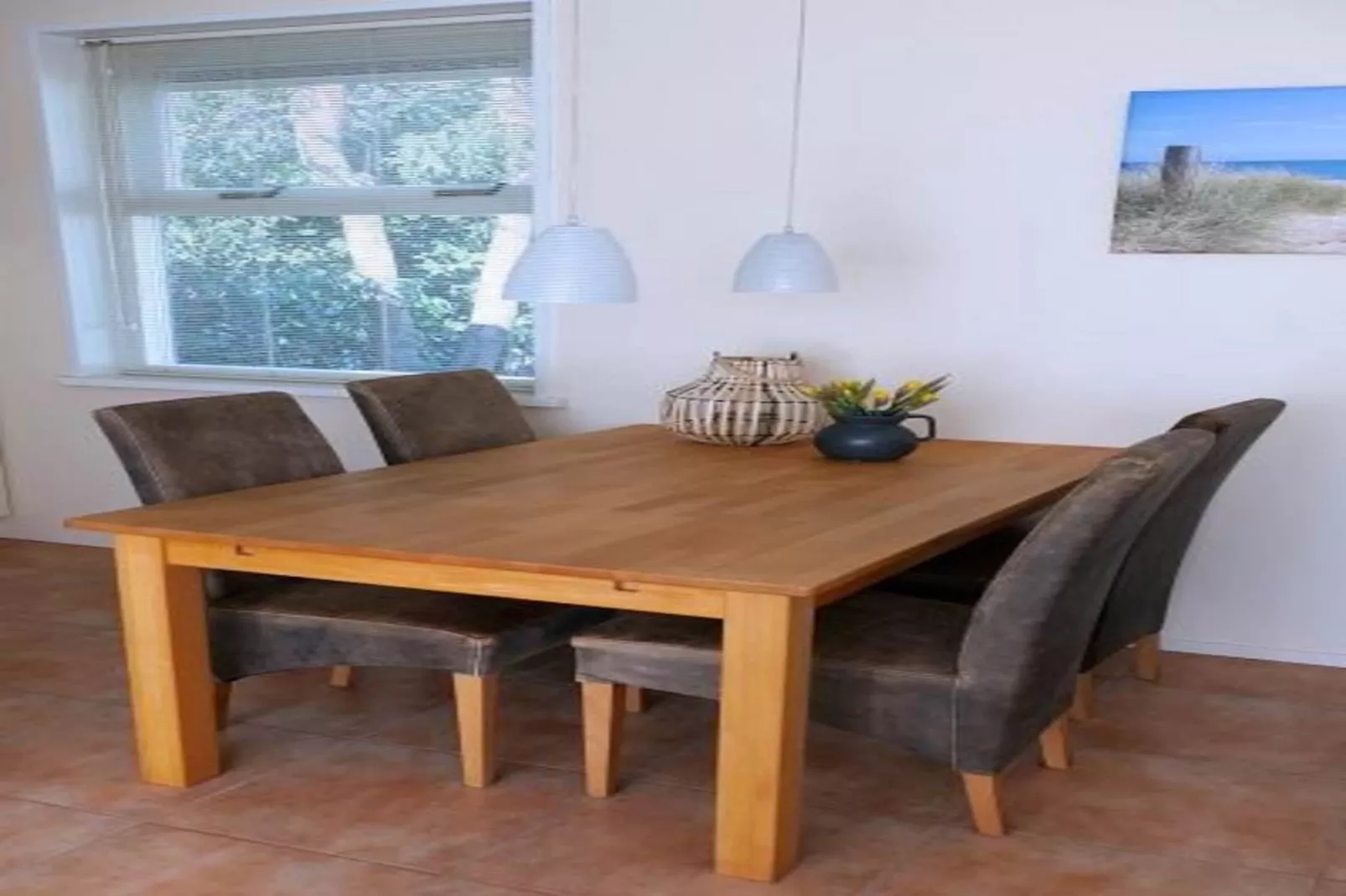 Campanula 11-Dining room