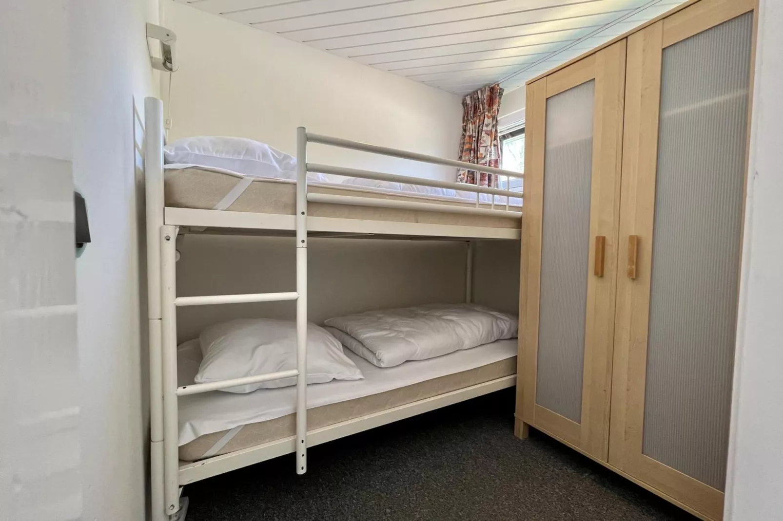 De Schelp 21-Bedroom