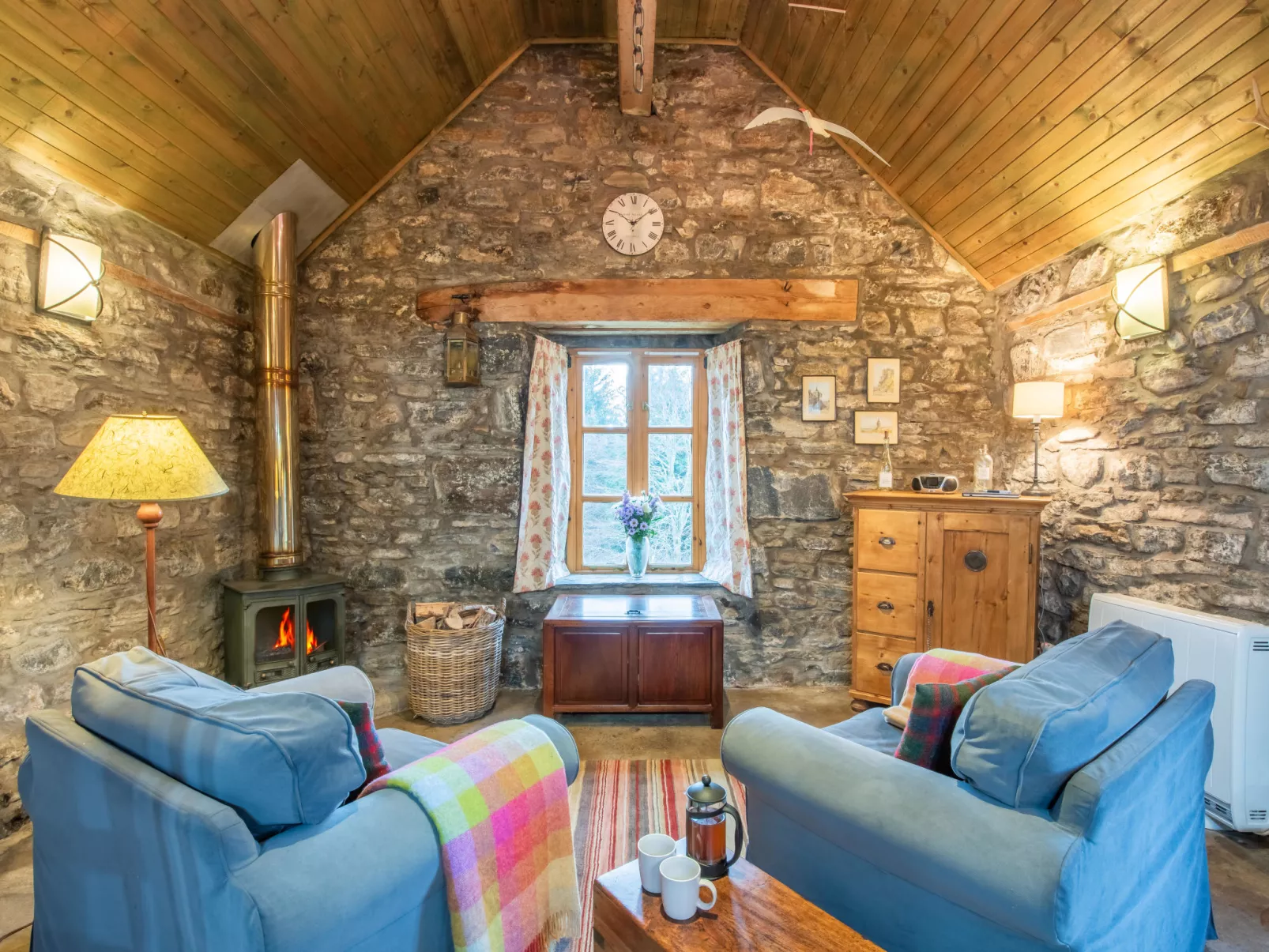 The Romantic Bothy-Inside