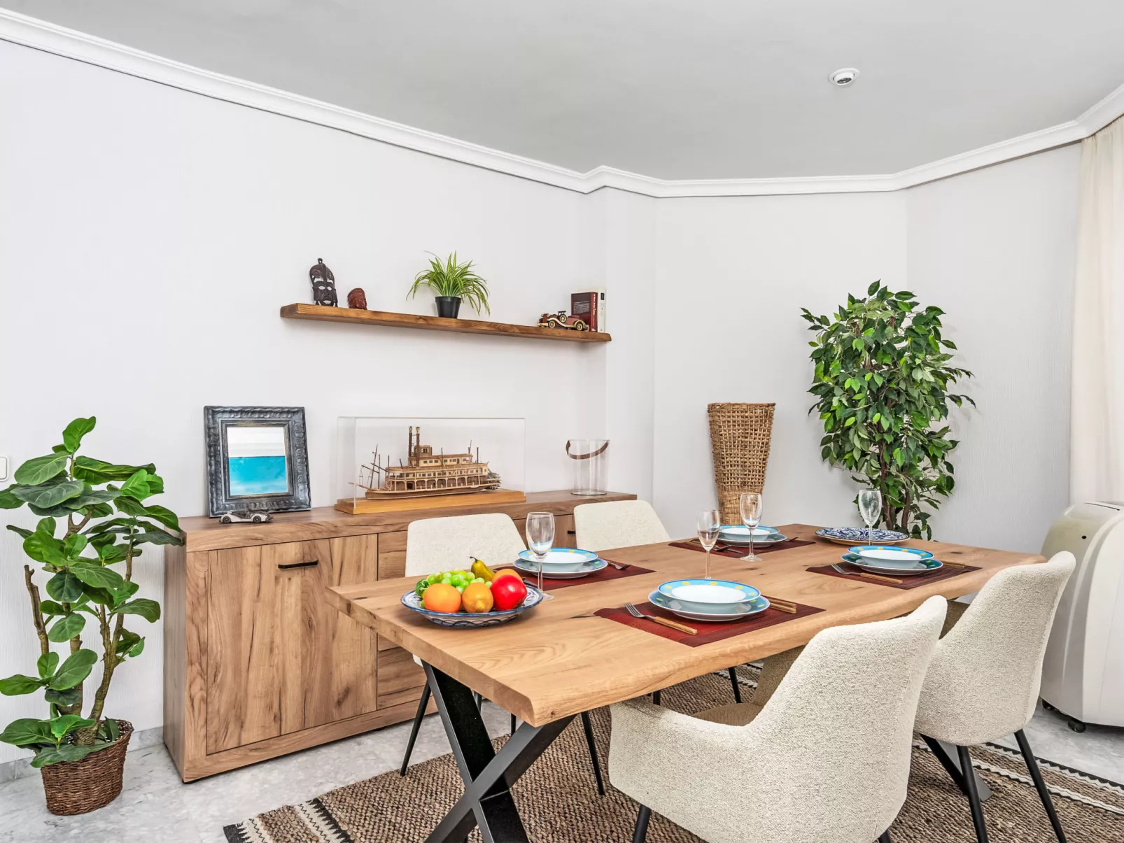 Residencial Marina-Drinnen