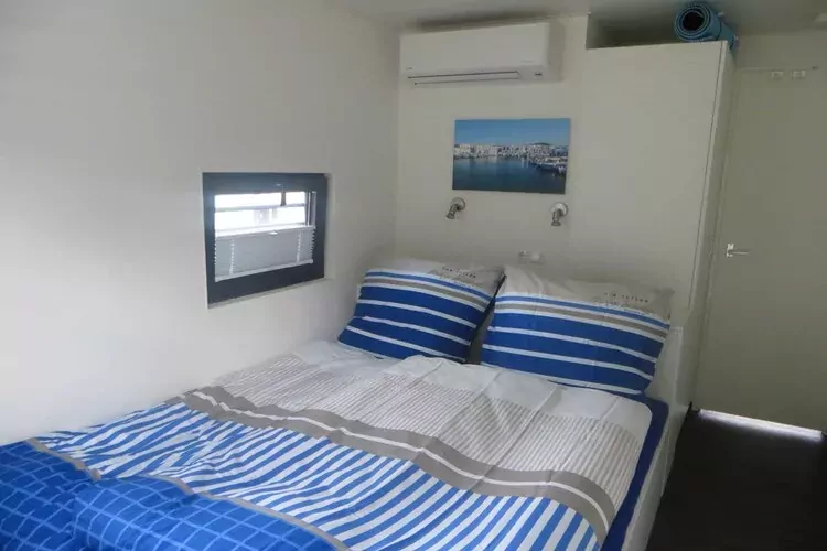 Floating 44 / Boot 2 / 2 Personen-Bedroom