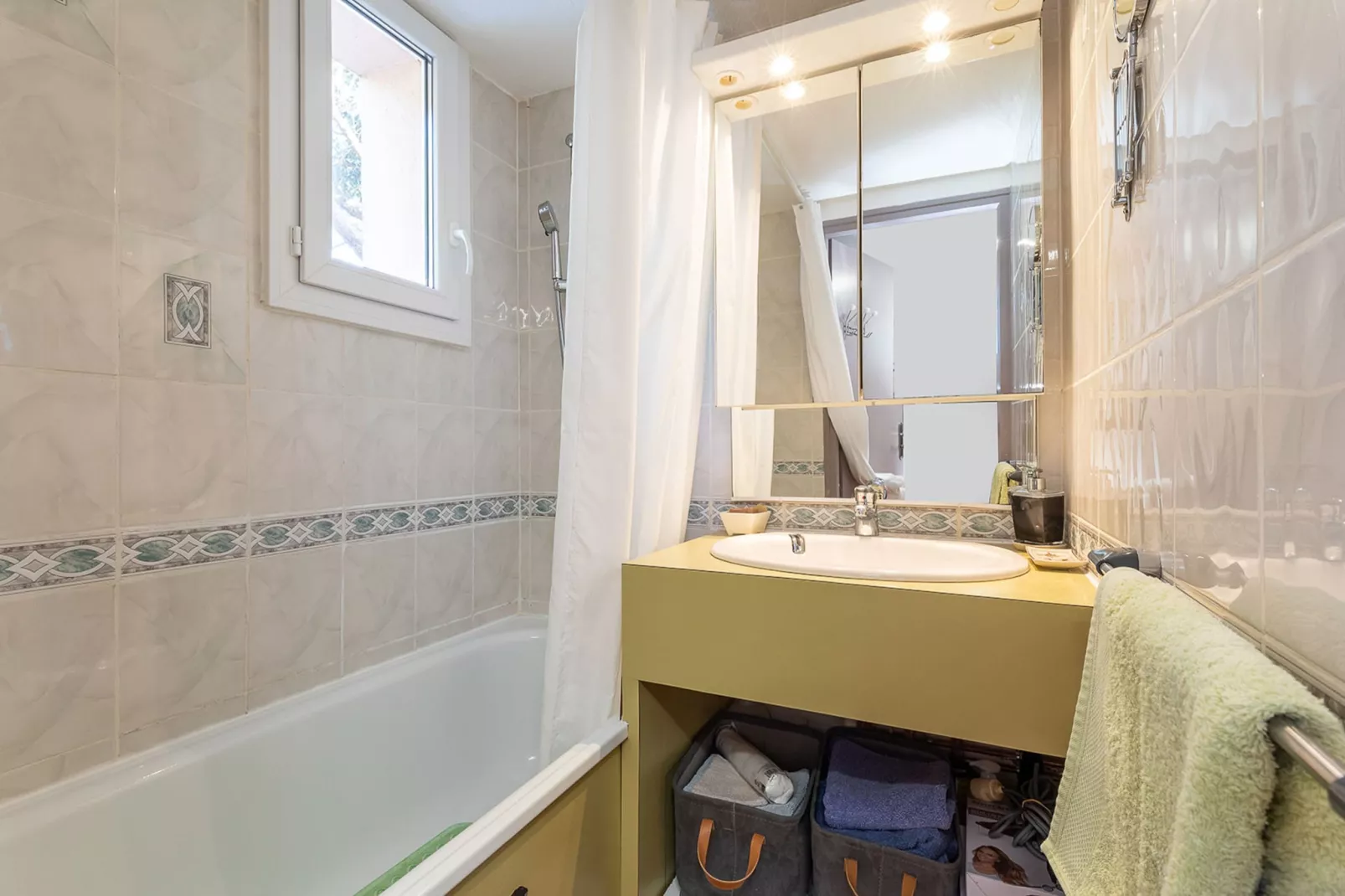 GREEN VILLAGE N°7 - 2P4-Badezimmer