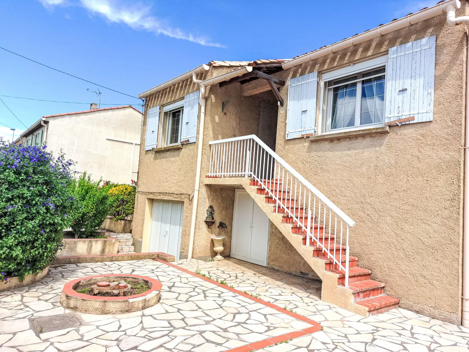 Maison Valandon-Outside