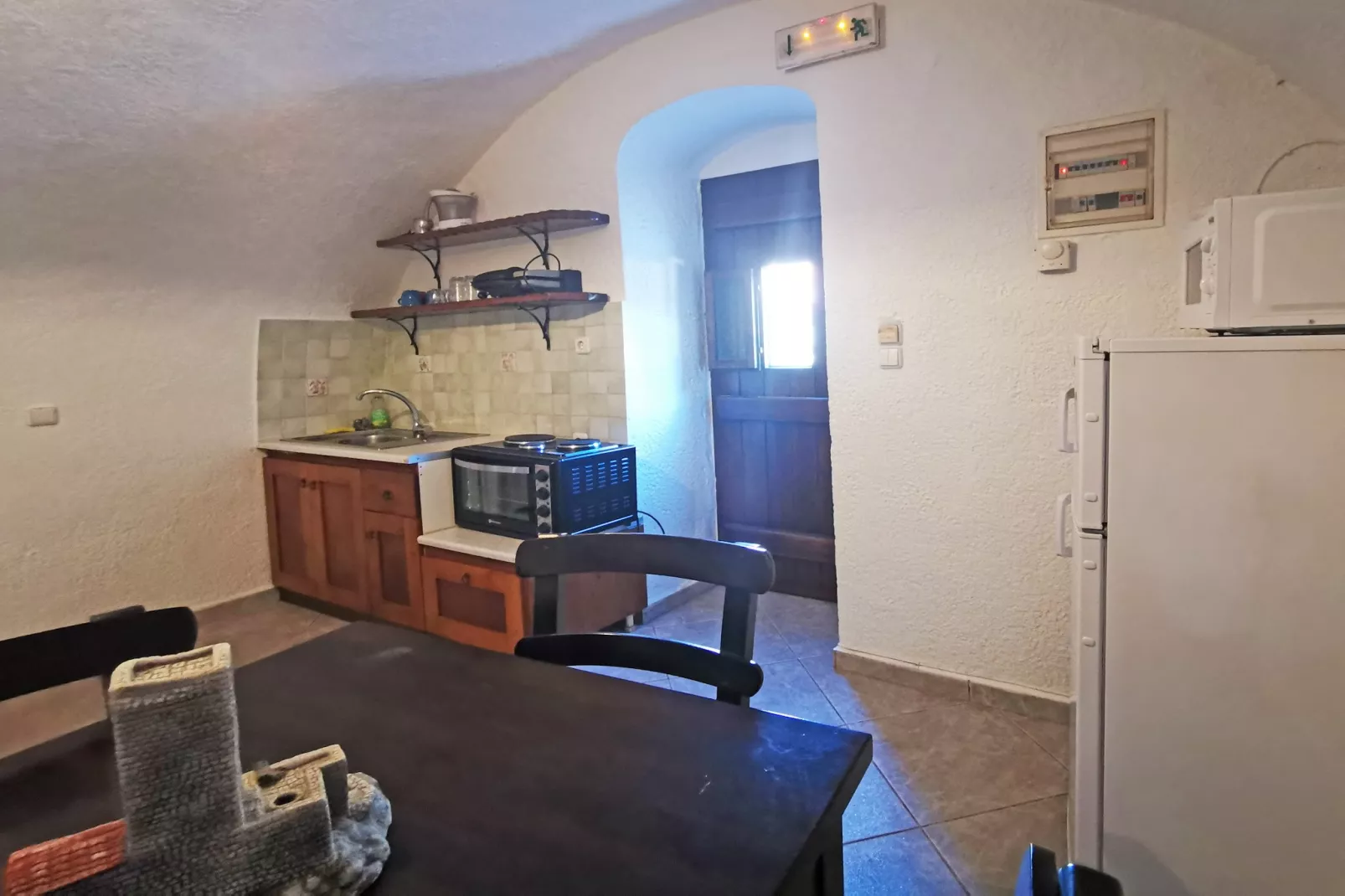 Toxotis 1 - Studio for 4-Dining room