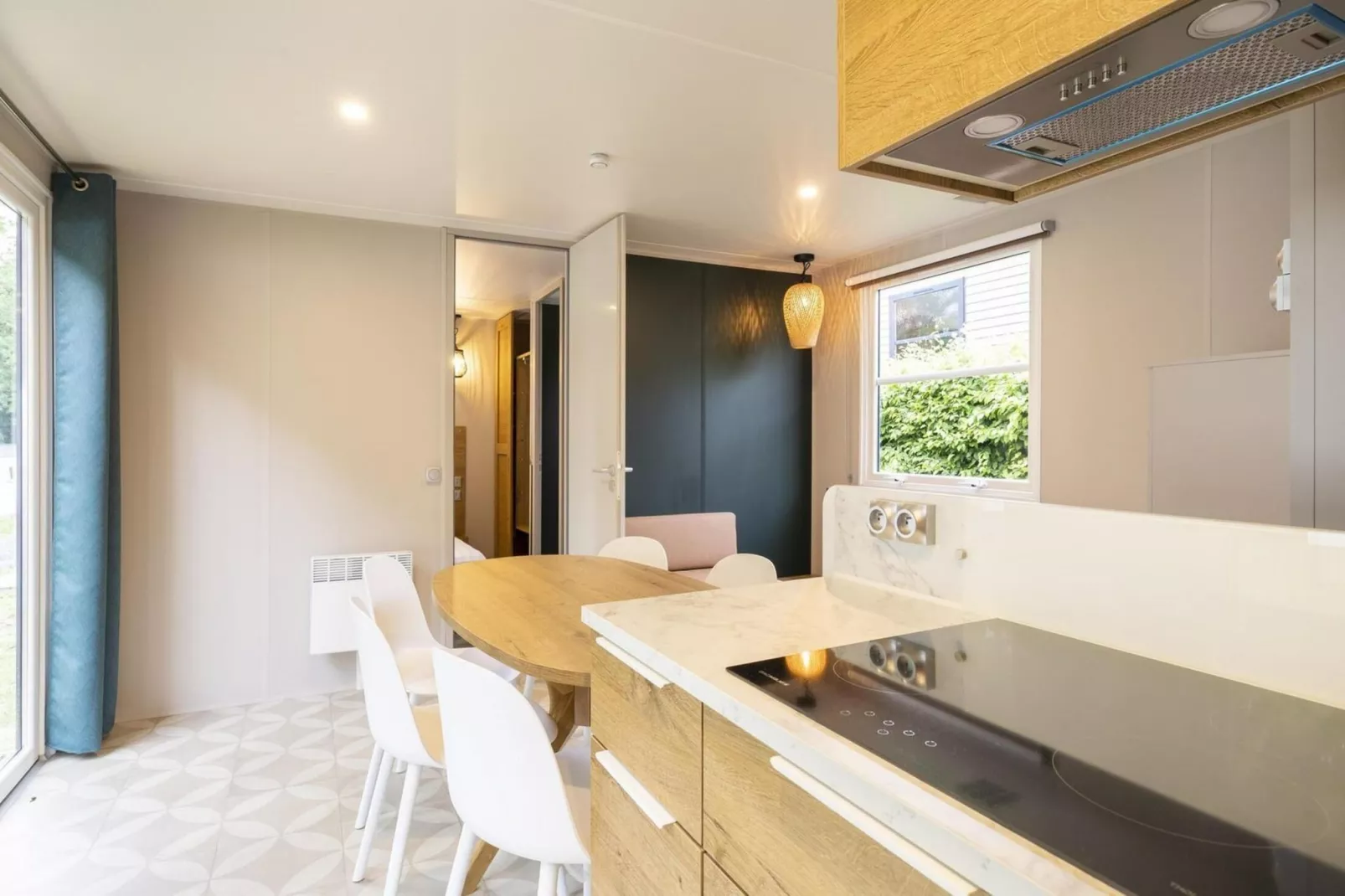 Luxe O'Hara-Kitchen