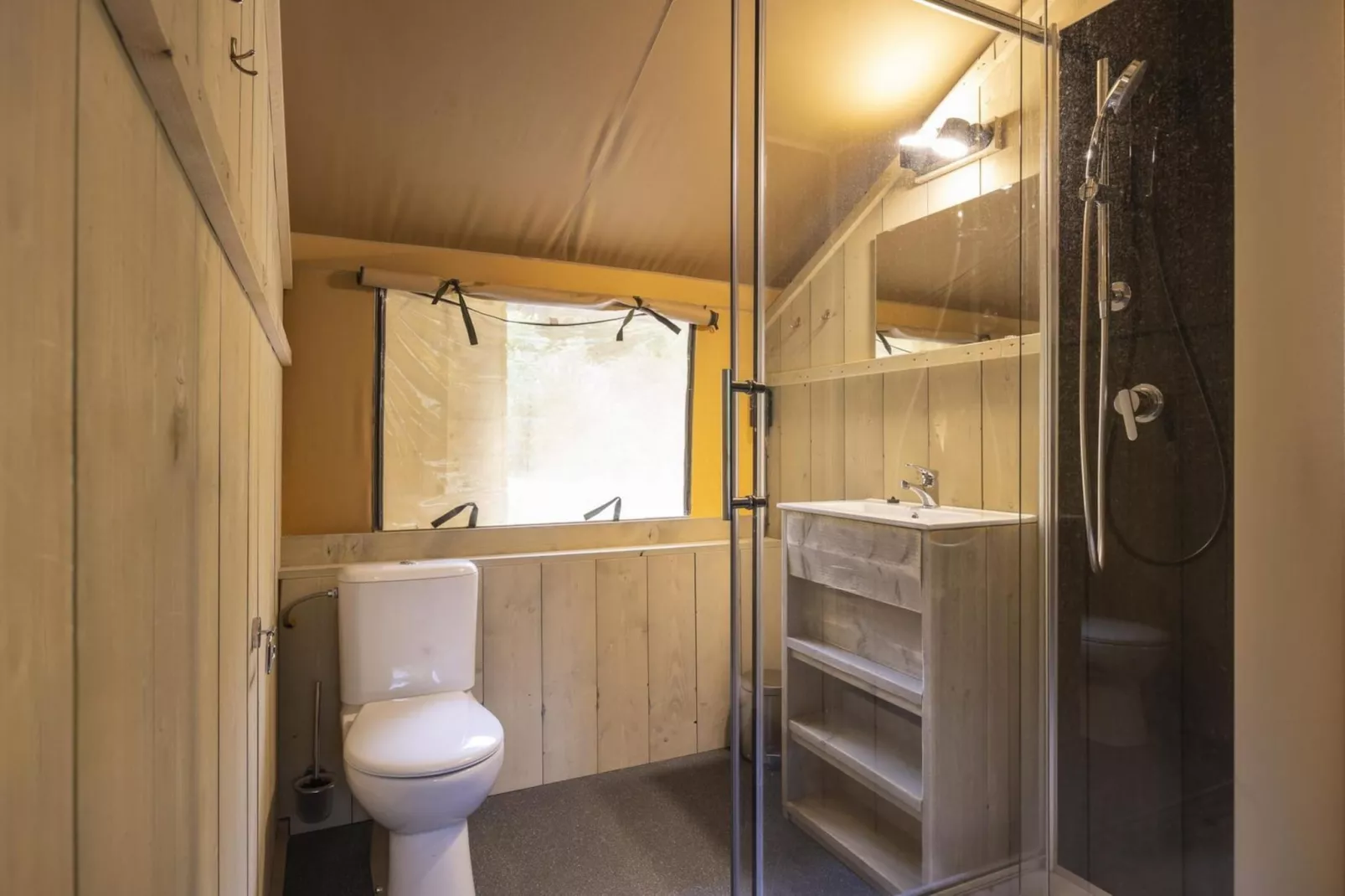 Ranger Lodge-Badezimmer