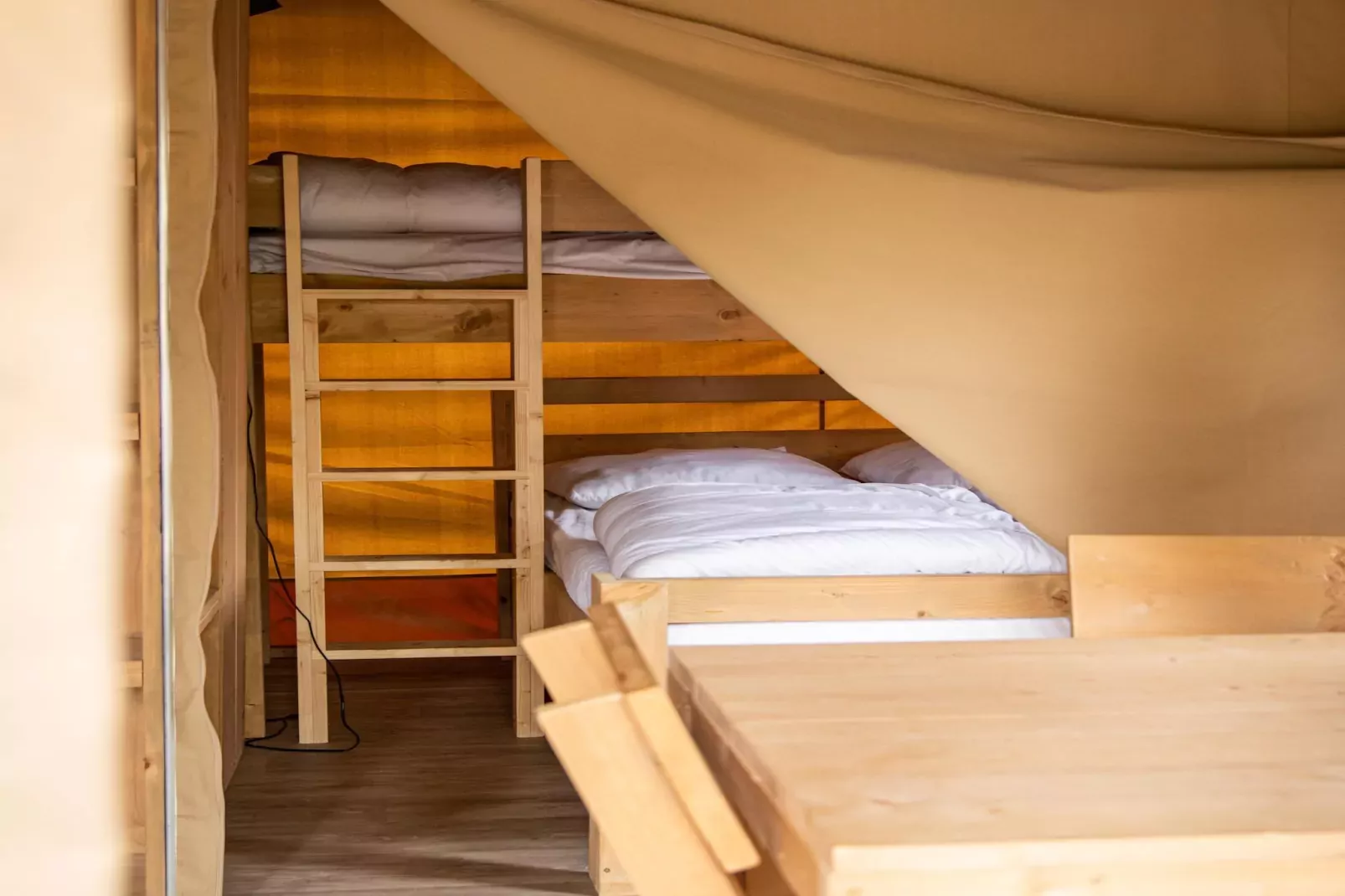 Comet 27 Lodges-Bedroom