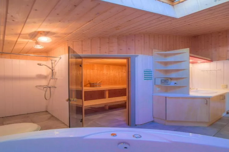 FH Seeschwalbe 32-Bathroom