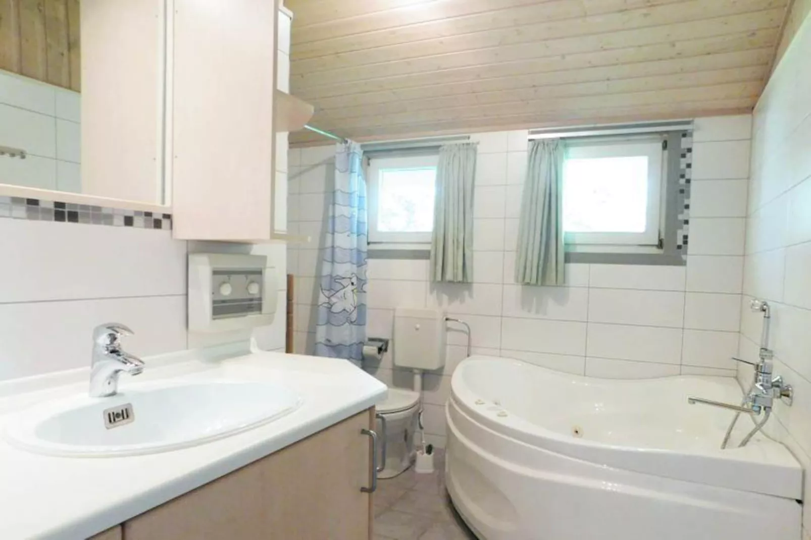 FH Seeschwalbe 96-Badezimmer