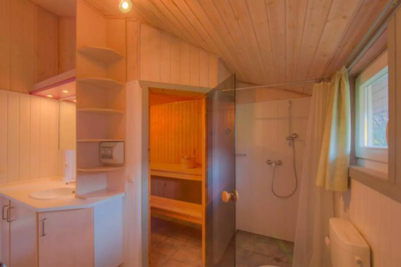 FH Seeschwalbe 162-Bathroom
