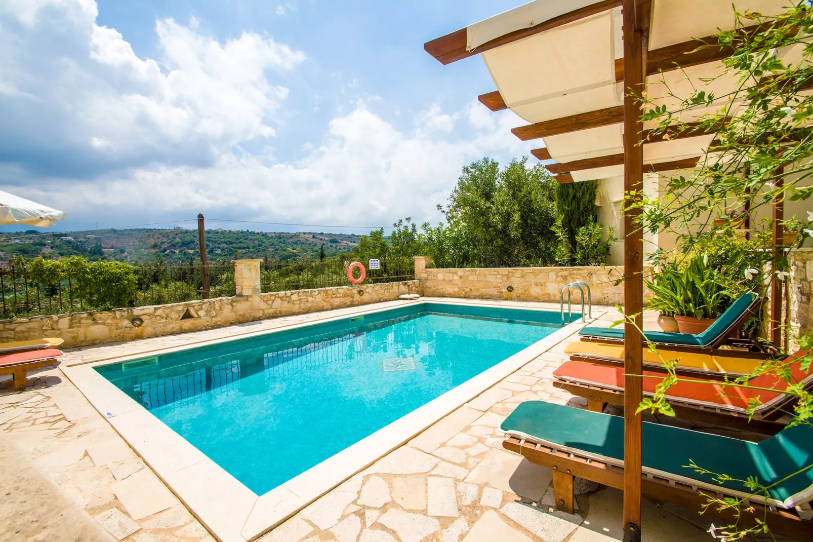 Helianthos 1-Piscine
