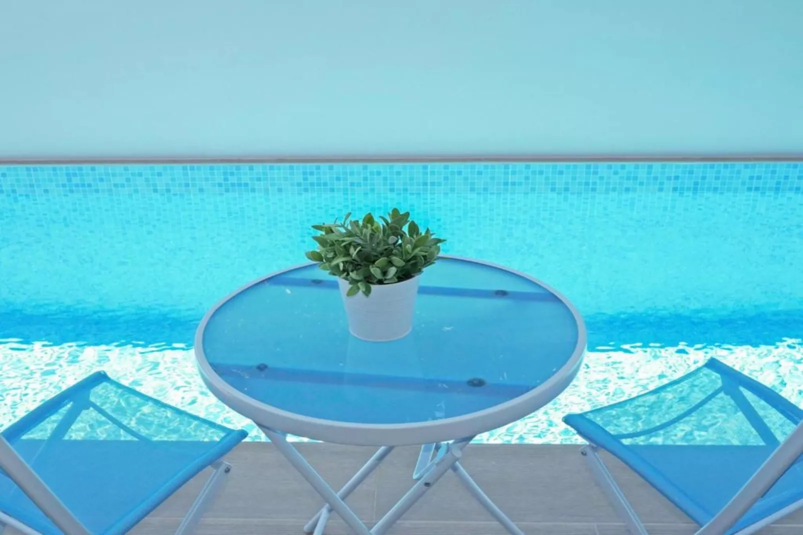 Sonja 1-Pool