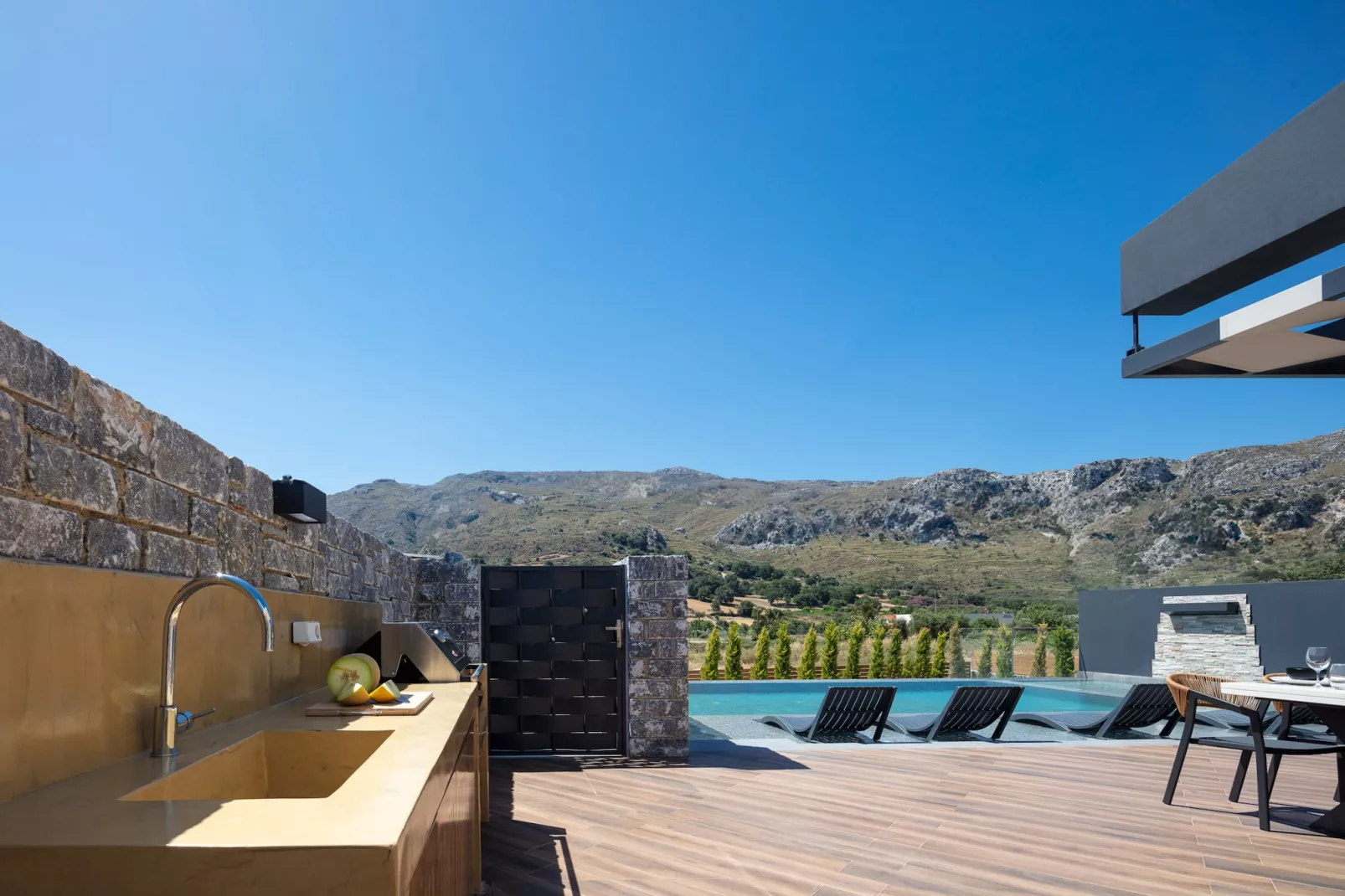 Oasis Serenity-Pool