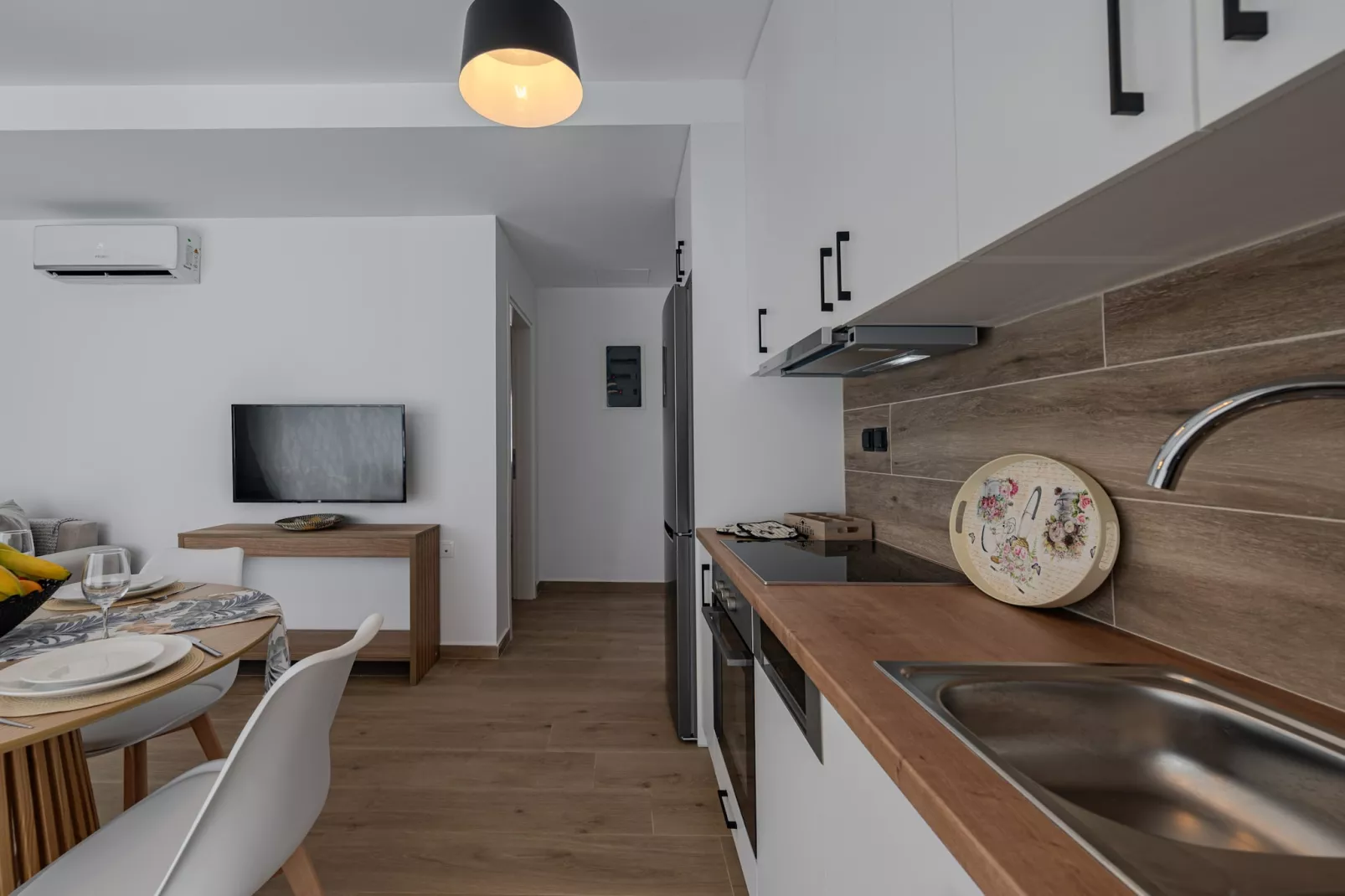 Mythos 6-Kitchen
