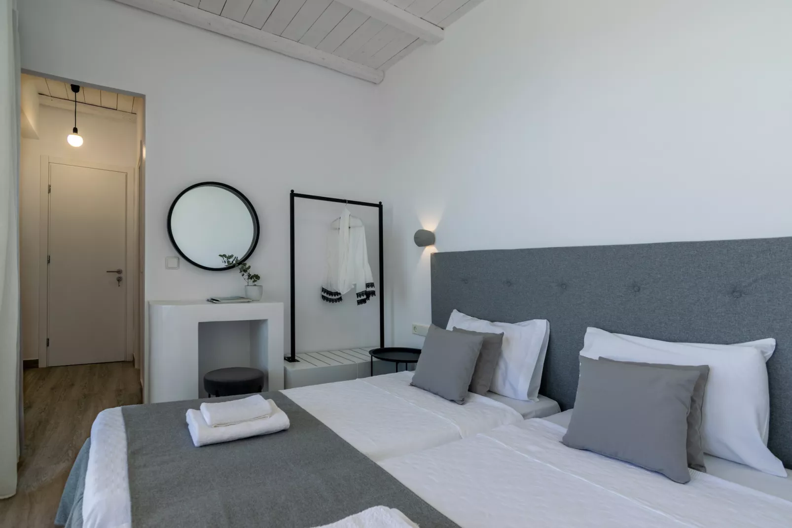 Pyrgos Exclusive 3-Bedroom