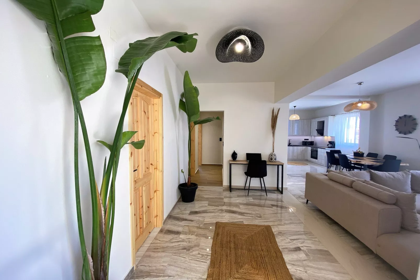 Ionias Seaside-Living room