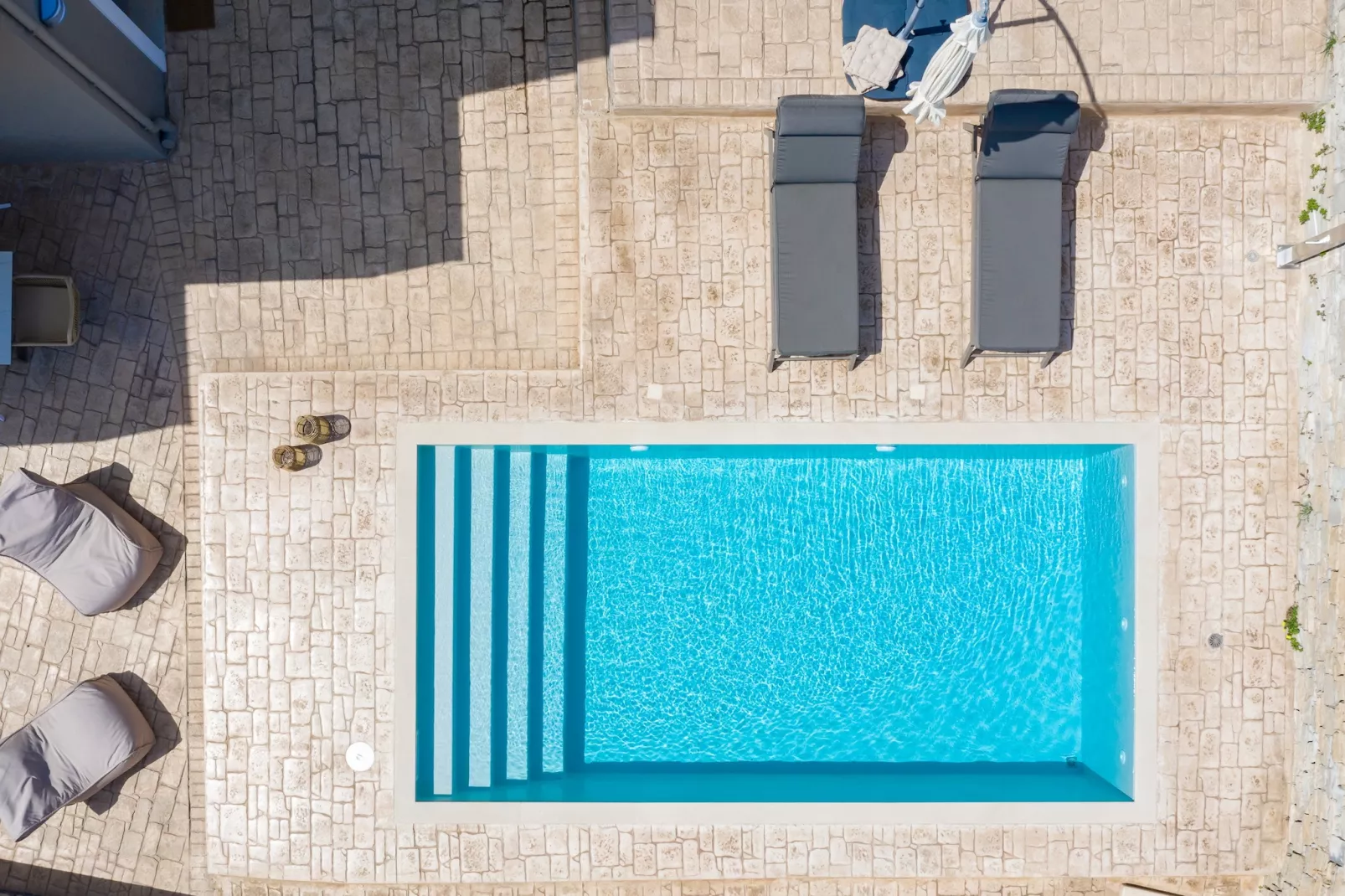 Villaki-Pool