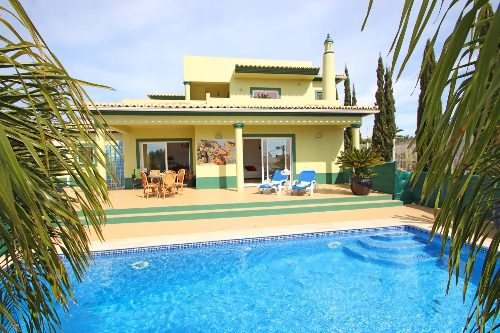Villa Saint Thomas-Exterior summer