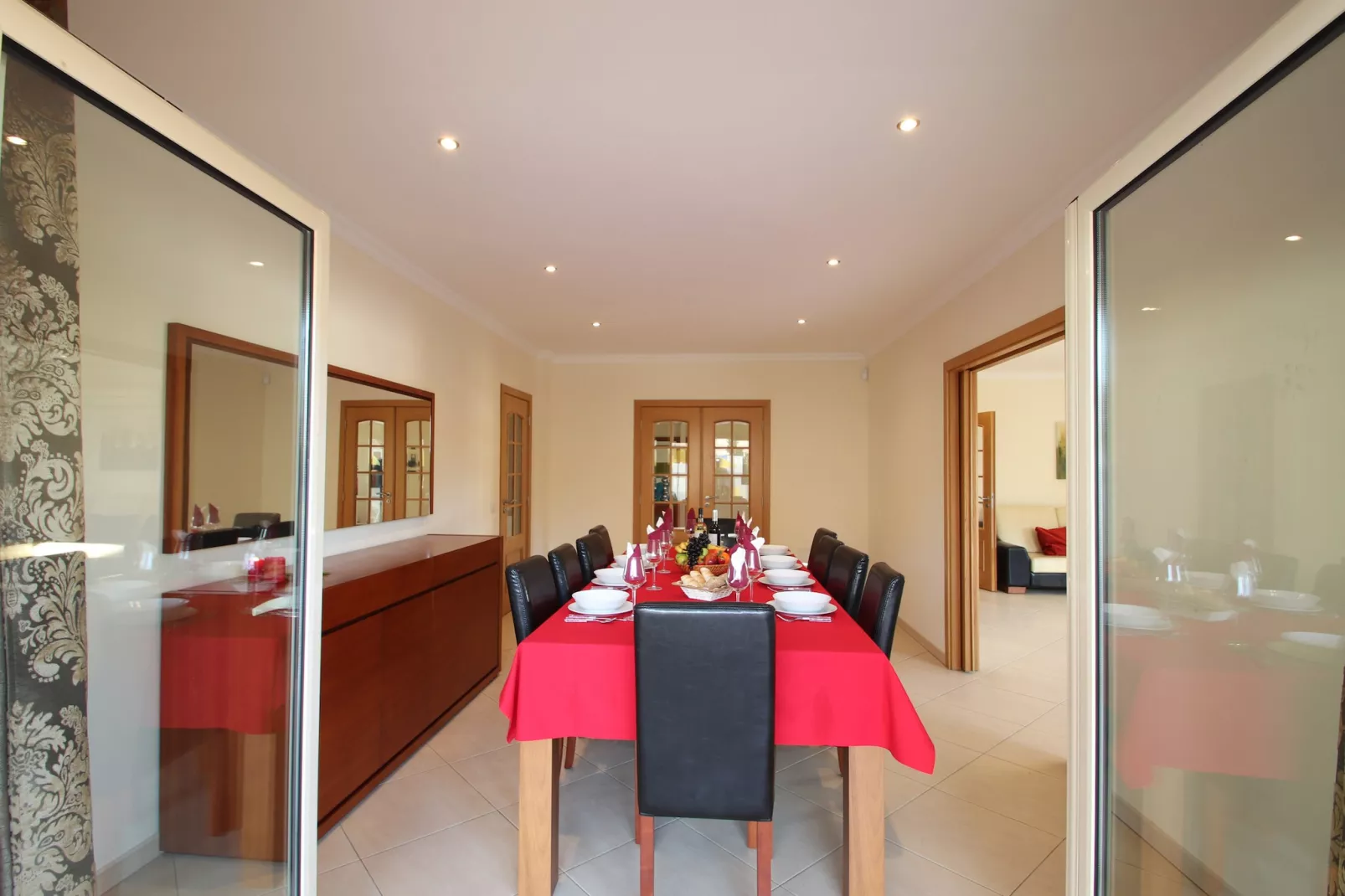 Villa Pauline-Dining room