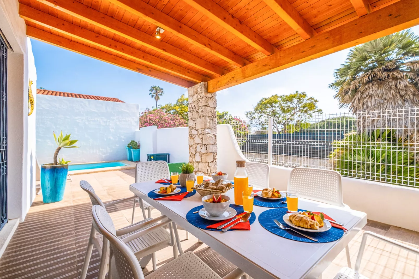 Villa Belize-Terrace balcony
