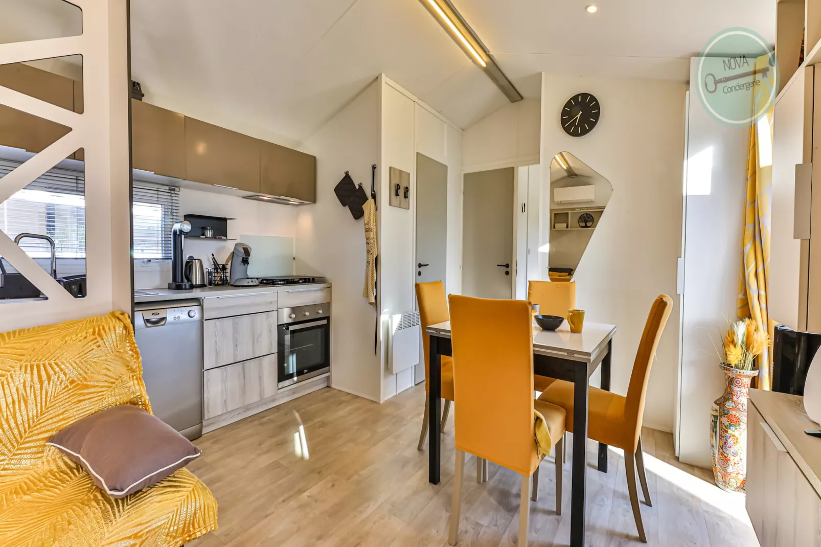 Mobil-Home Parc des Roselières-Salle à manger