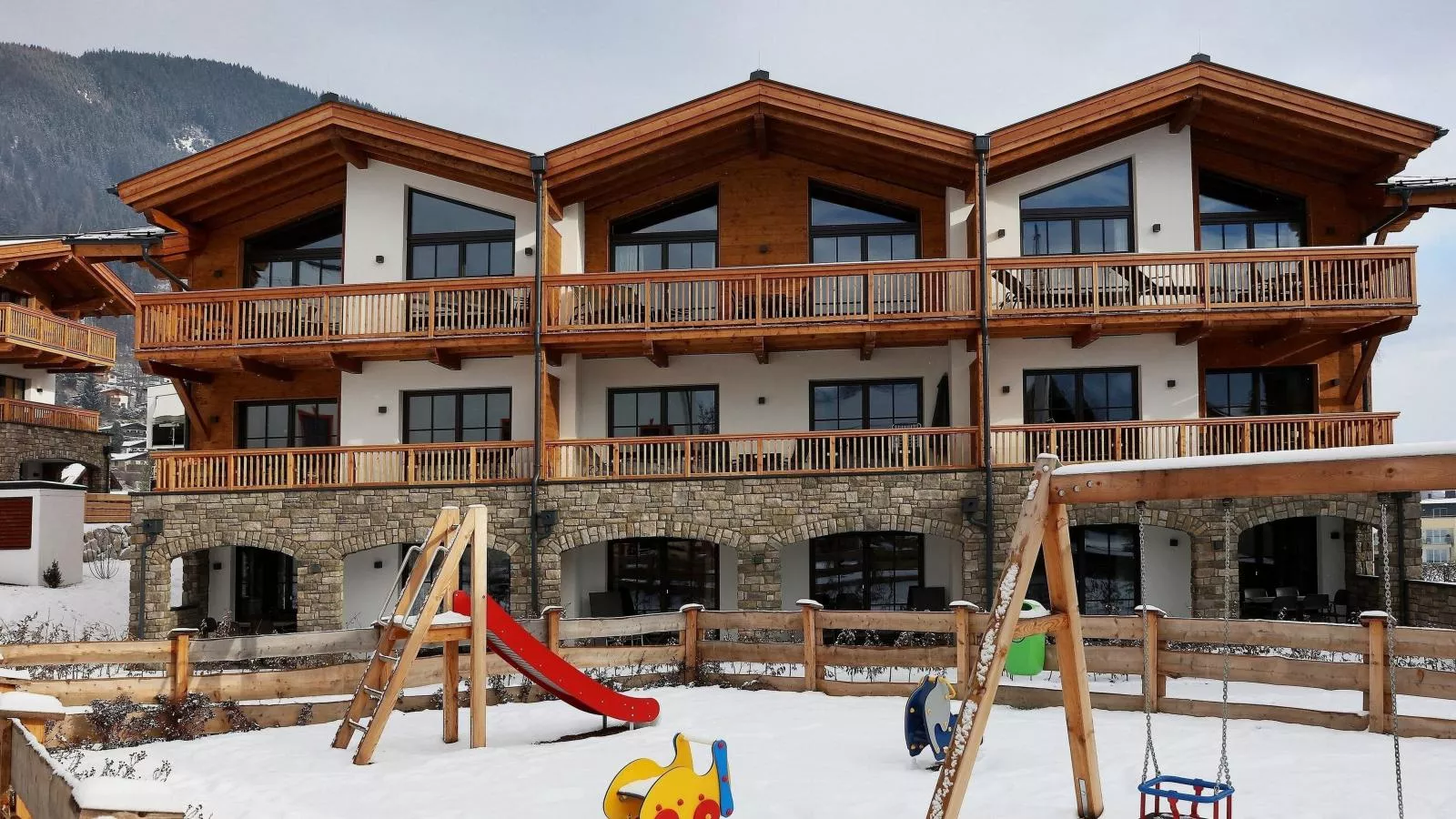 Tauern Suites Mitterwirt TOP 323-Exterior winter