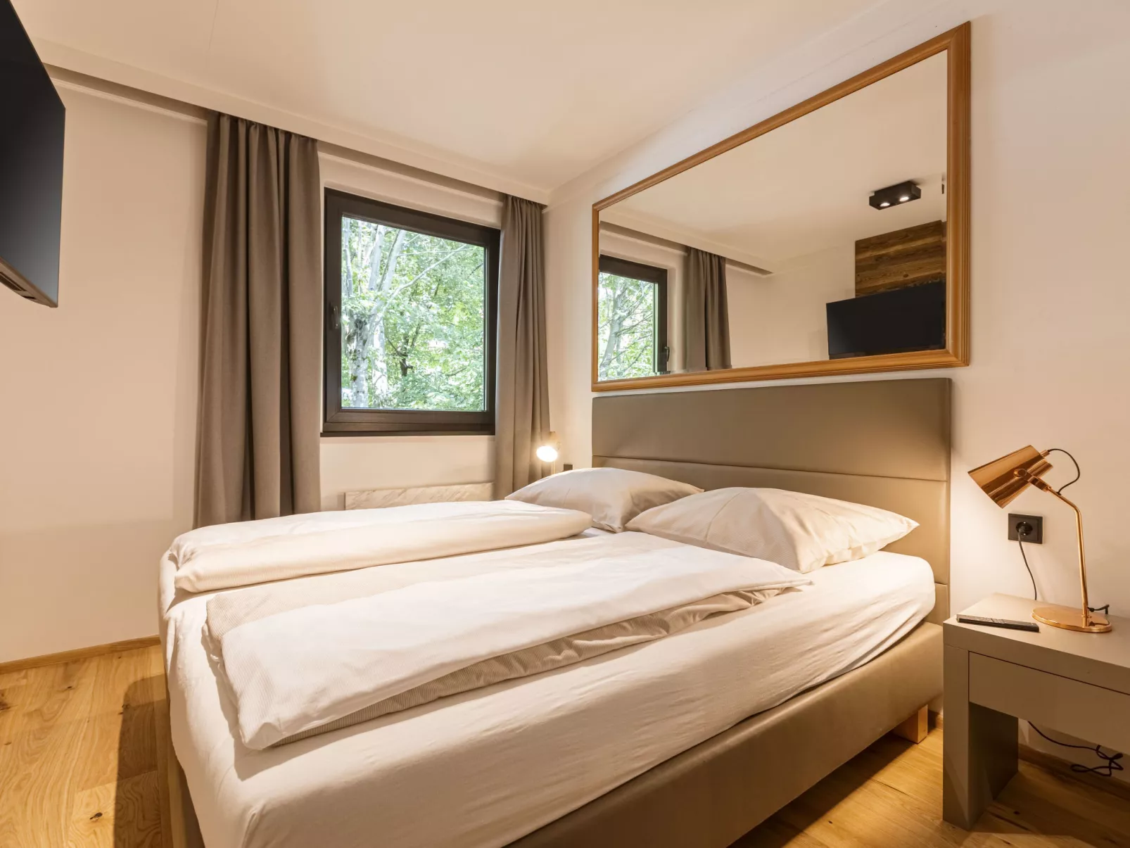 Suite mit 2 SZ & Wellnessbereich-Inside