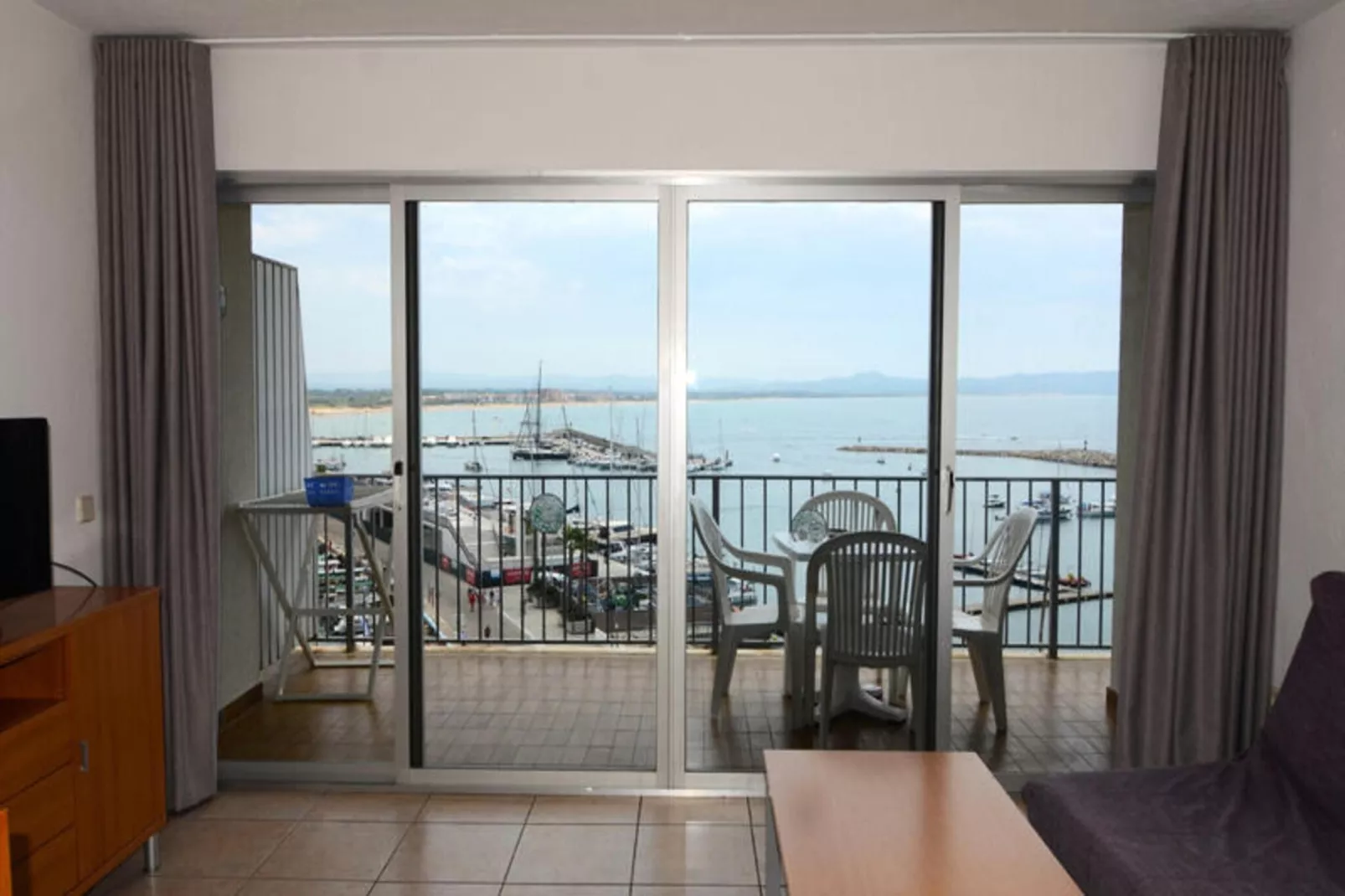 Appartements à L'Estartit-Exterior summer