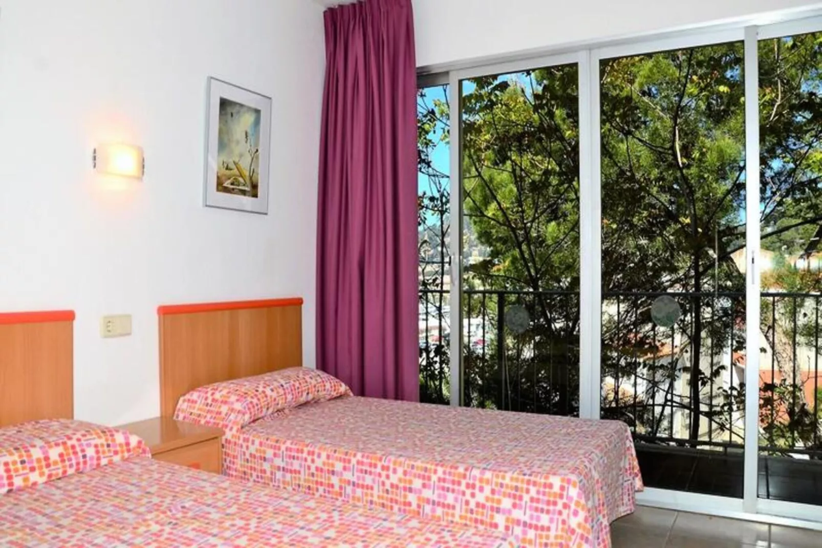 Appartements à L'Estartit-Außenbereich Sommer