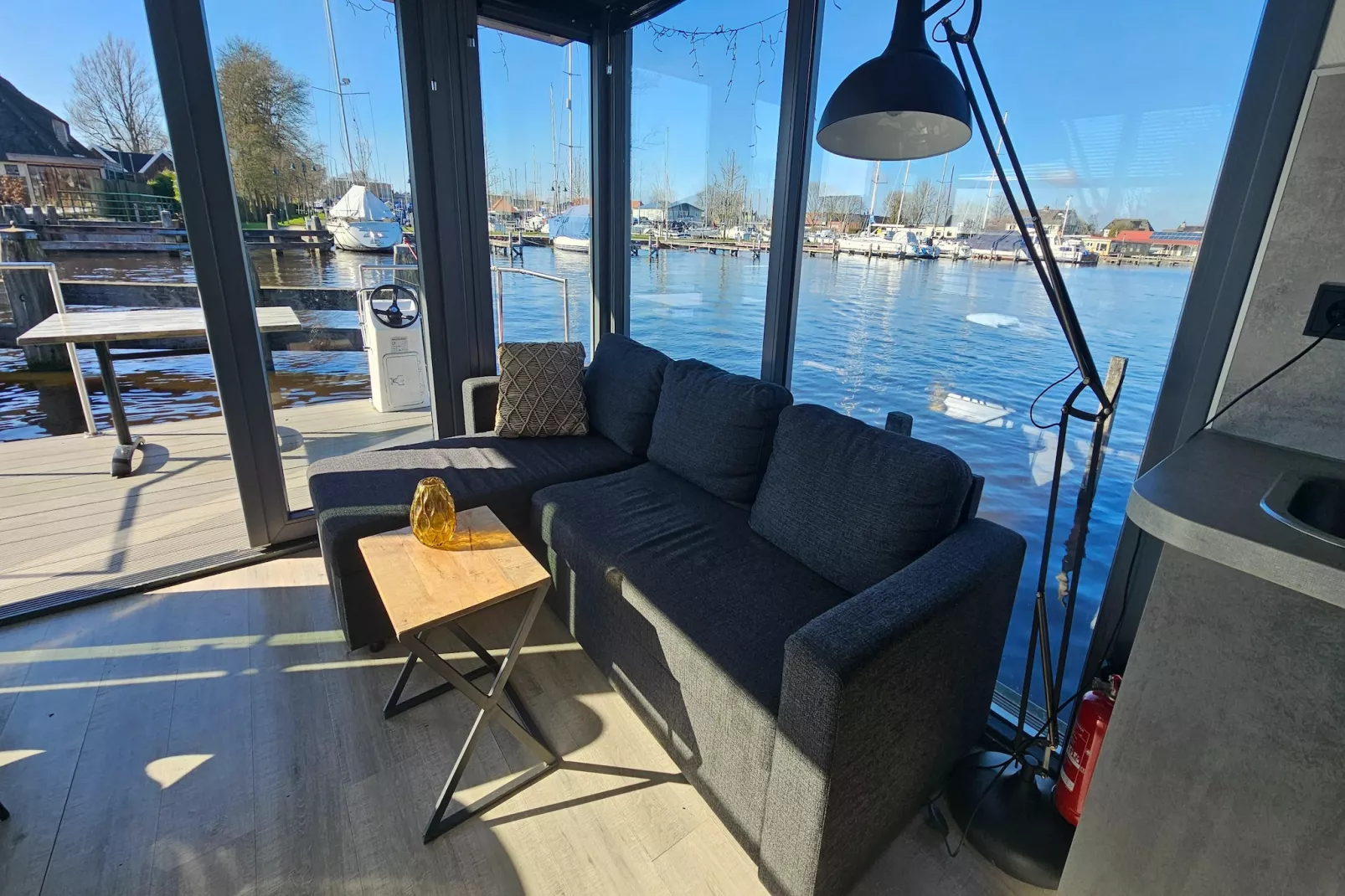 Waterlodges Heeg 1-Wohnzimmer