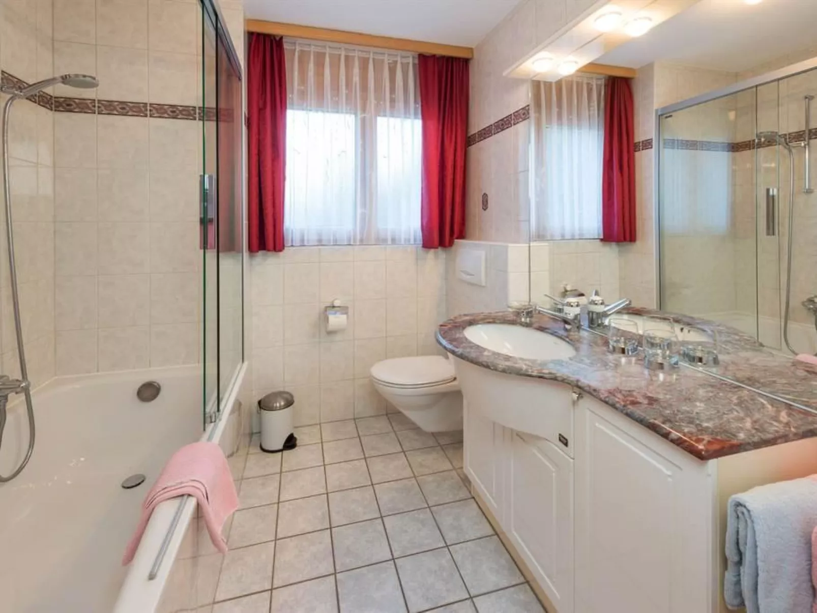 Helvetia Apartments-Inside