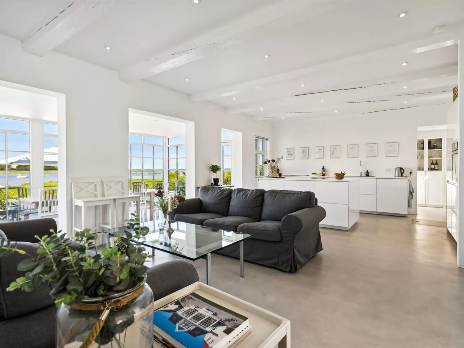 "Devis" - 75m from the sea-Drinnen