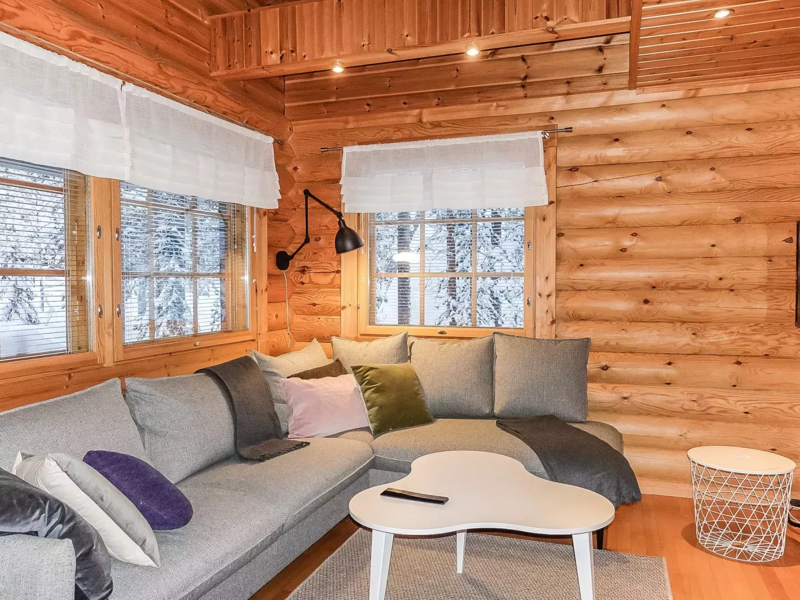 Lomapykälä 1 a-Inside