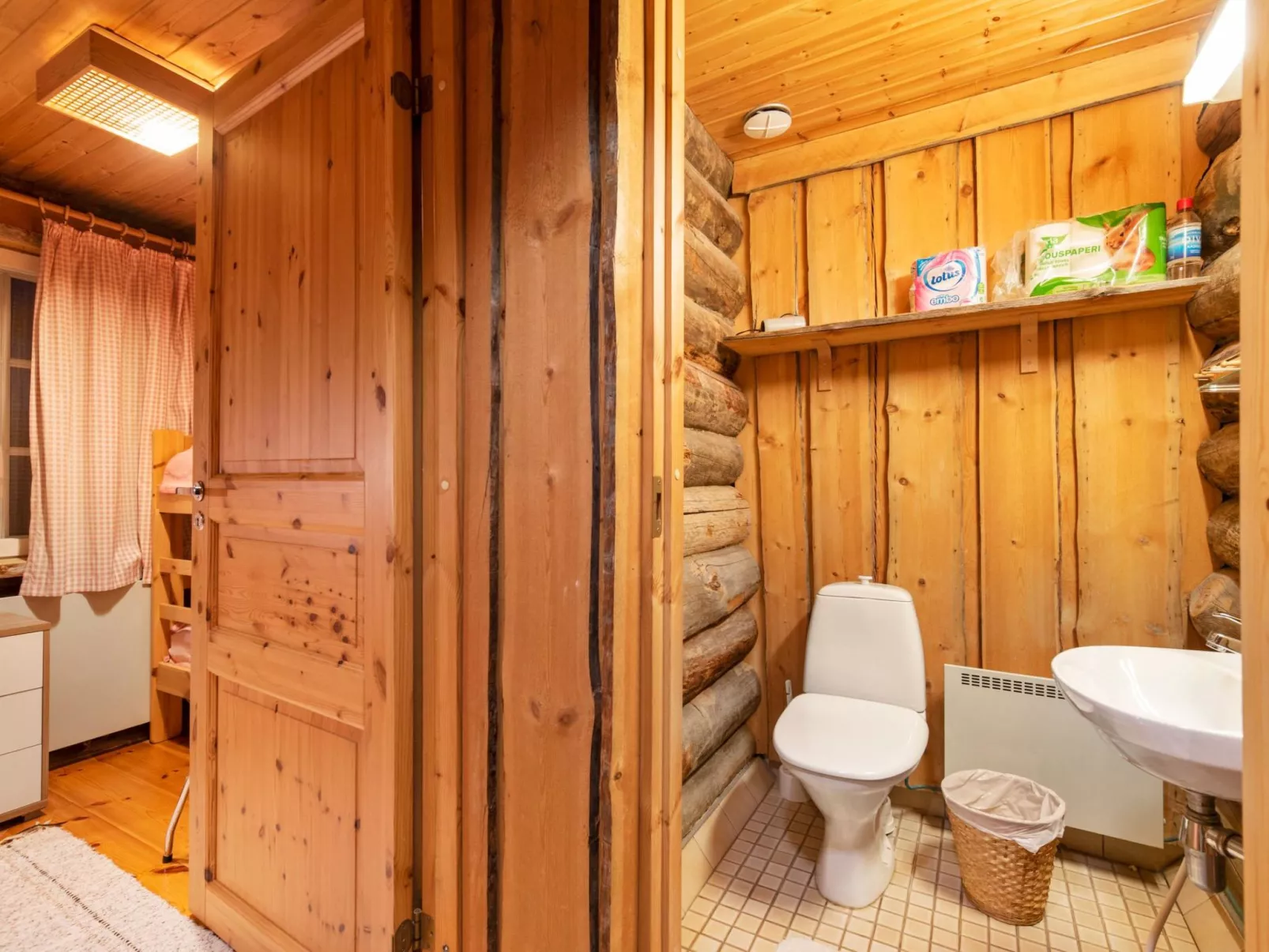 Lomaylläs d59 /palovaarankaarre 13 a-Inside
