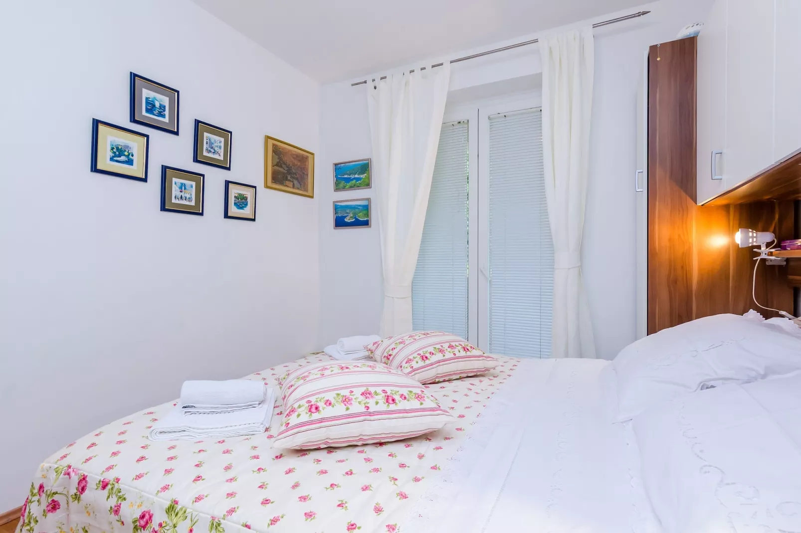 Apartments Captain - One Bedroom Apartment with Terrace (3 Adults)-Bedroom