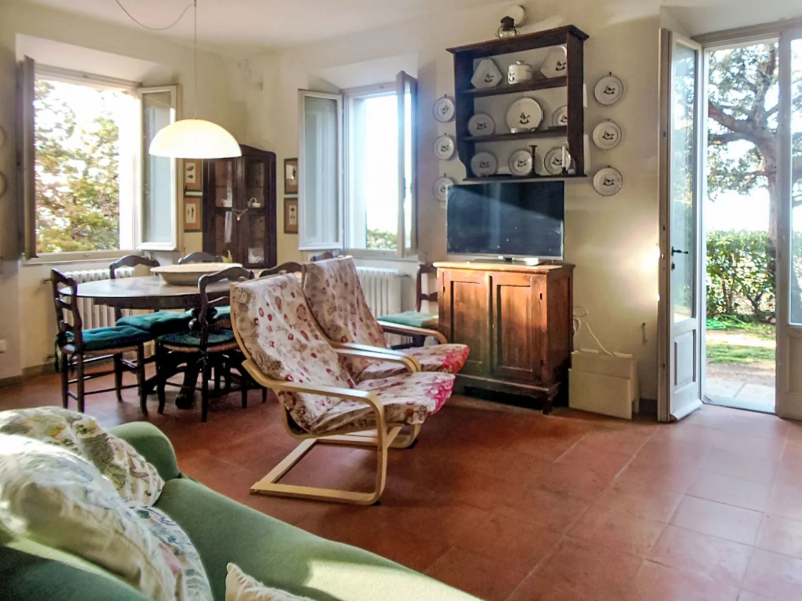 Rotonda-Inside