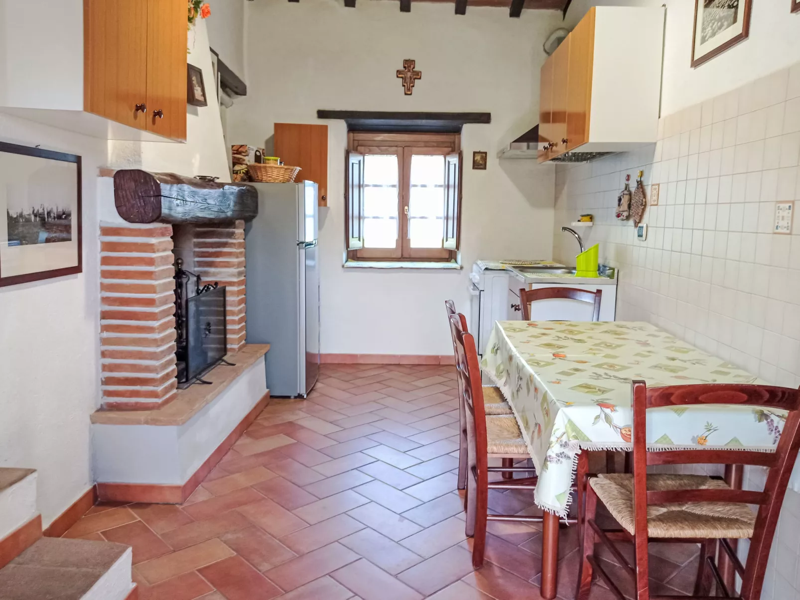 La Coccinella-Inside
