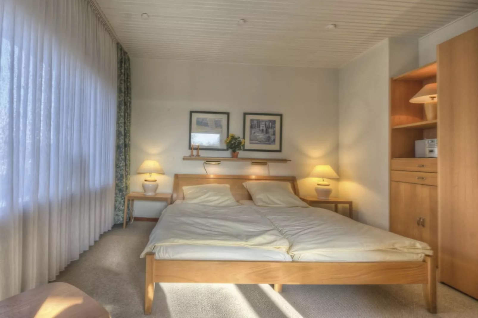 225838-Bedroom