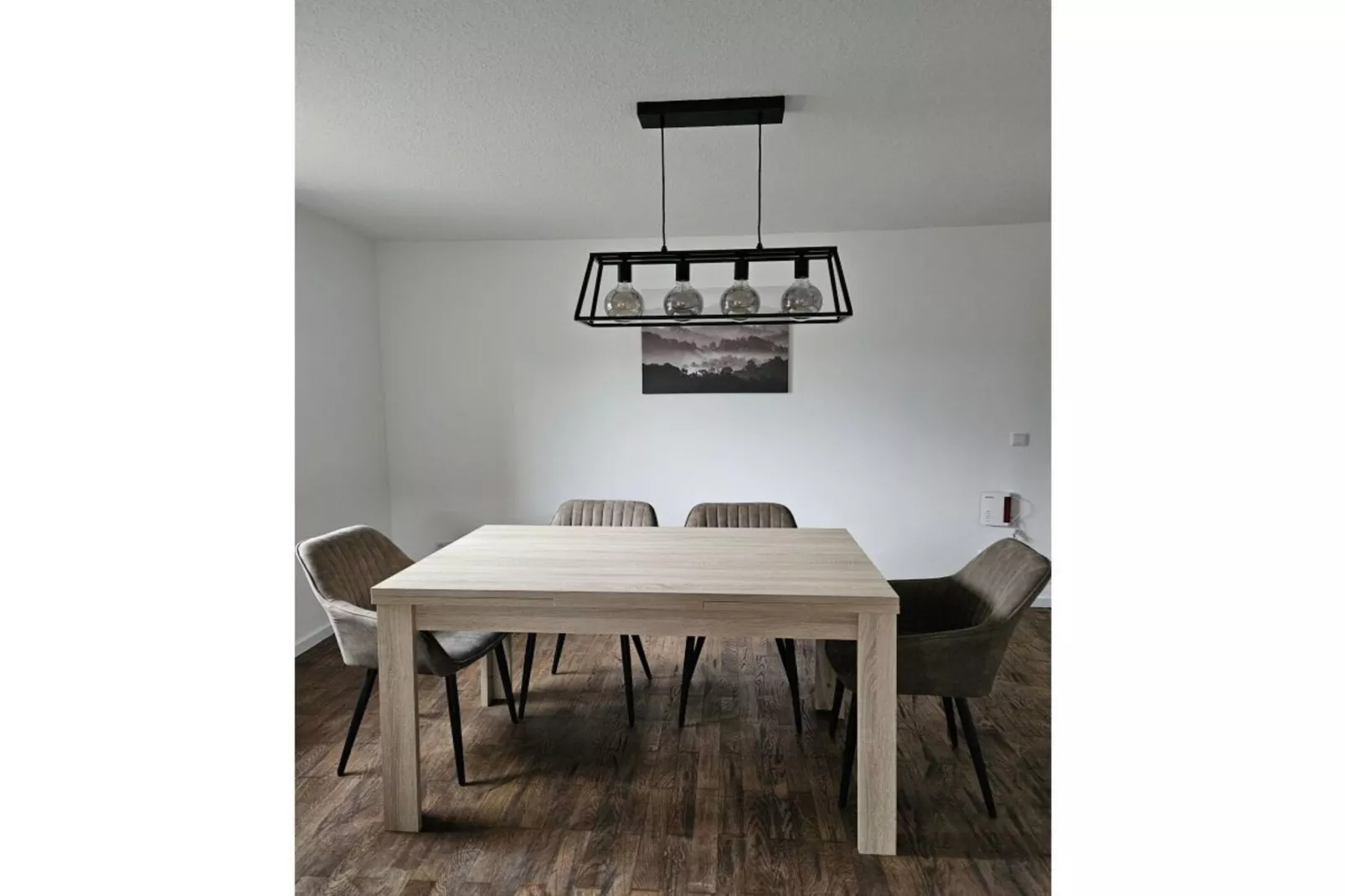 490403-Salle à manger