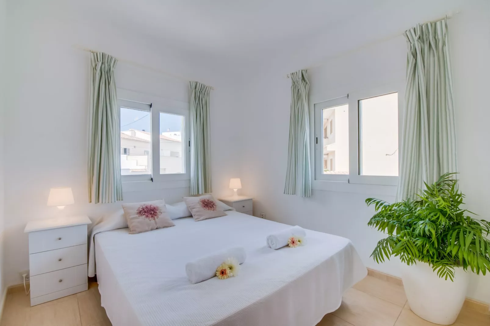 Puesta de Sol-Bedroom