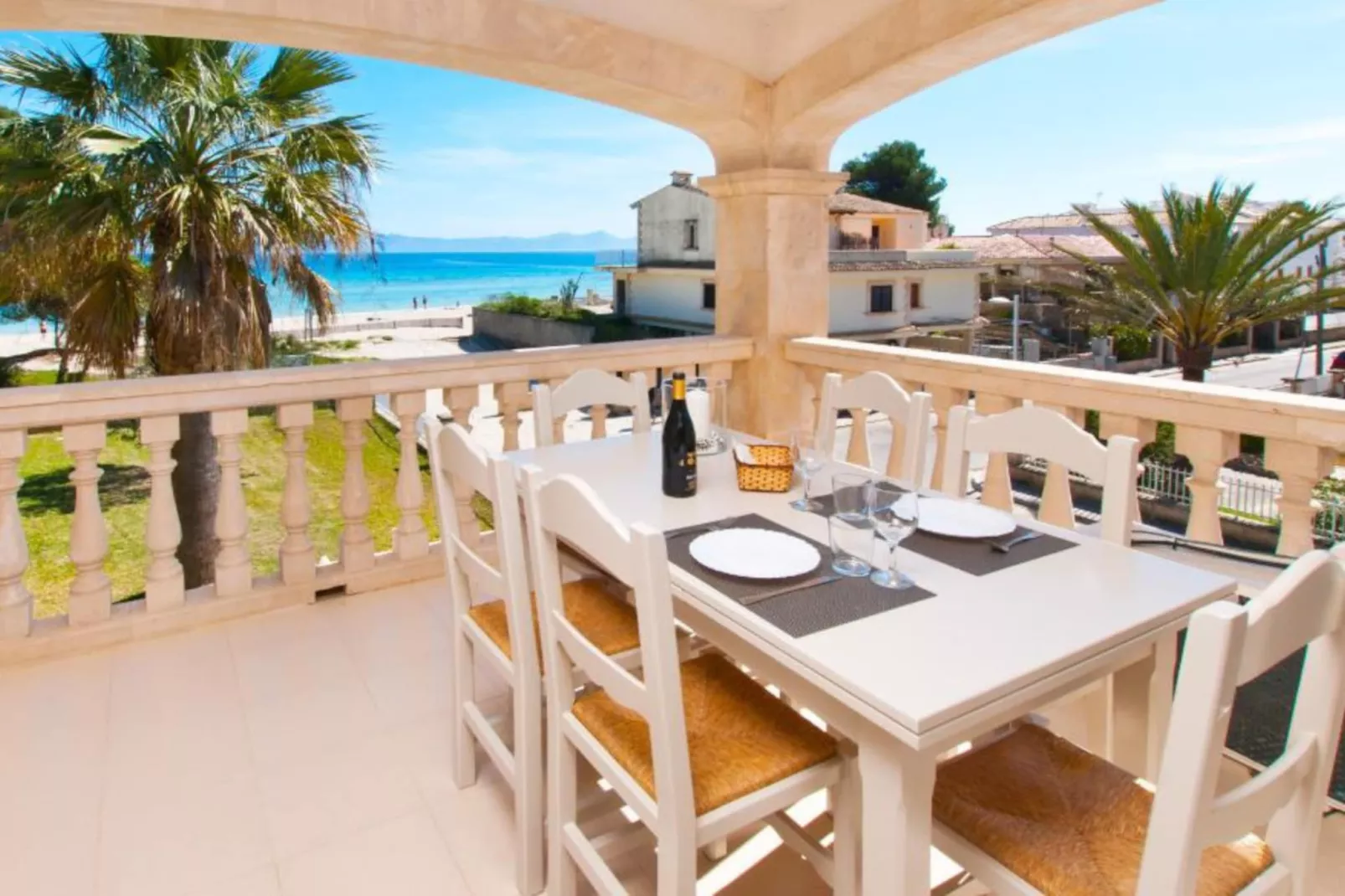 Apartamento playa Primera planta  3.3-Terrace balcony