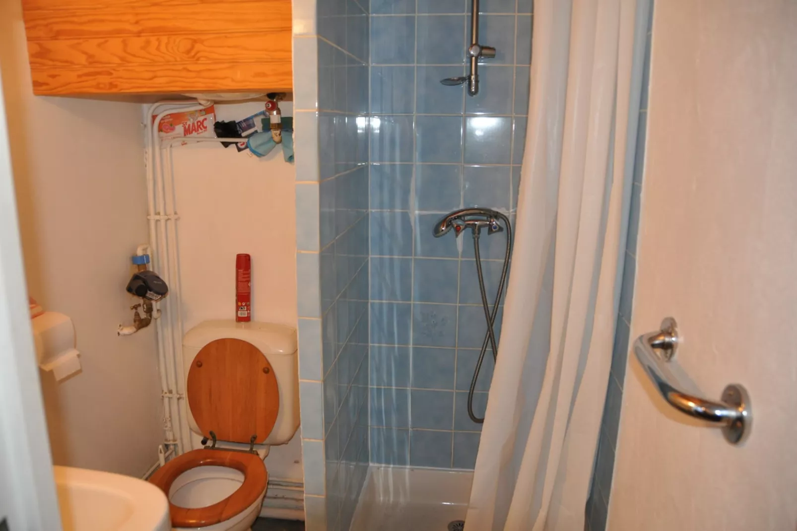 3300 N°42 - ST2-Bathroom