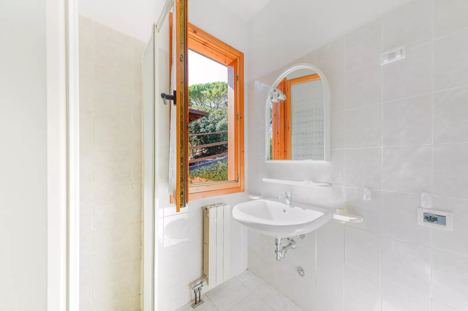 Villaggio Colombo 3-ROOMS APARTMENT 6 PAX - VT6-Bathroom