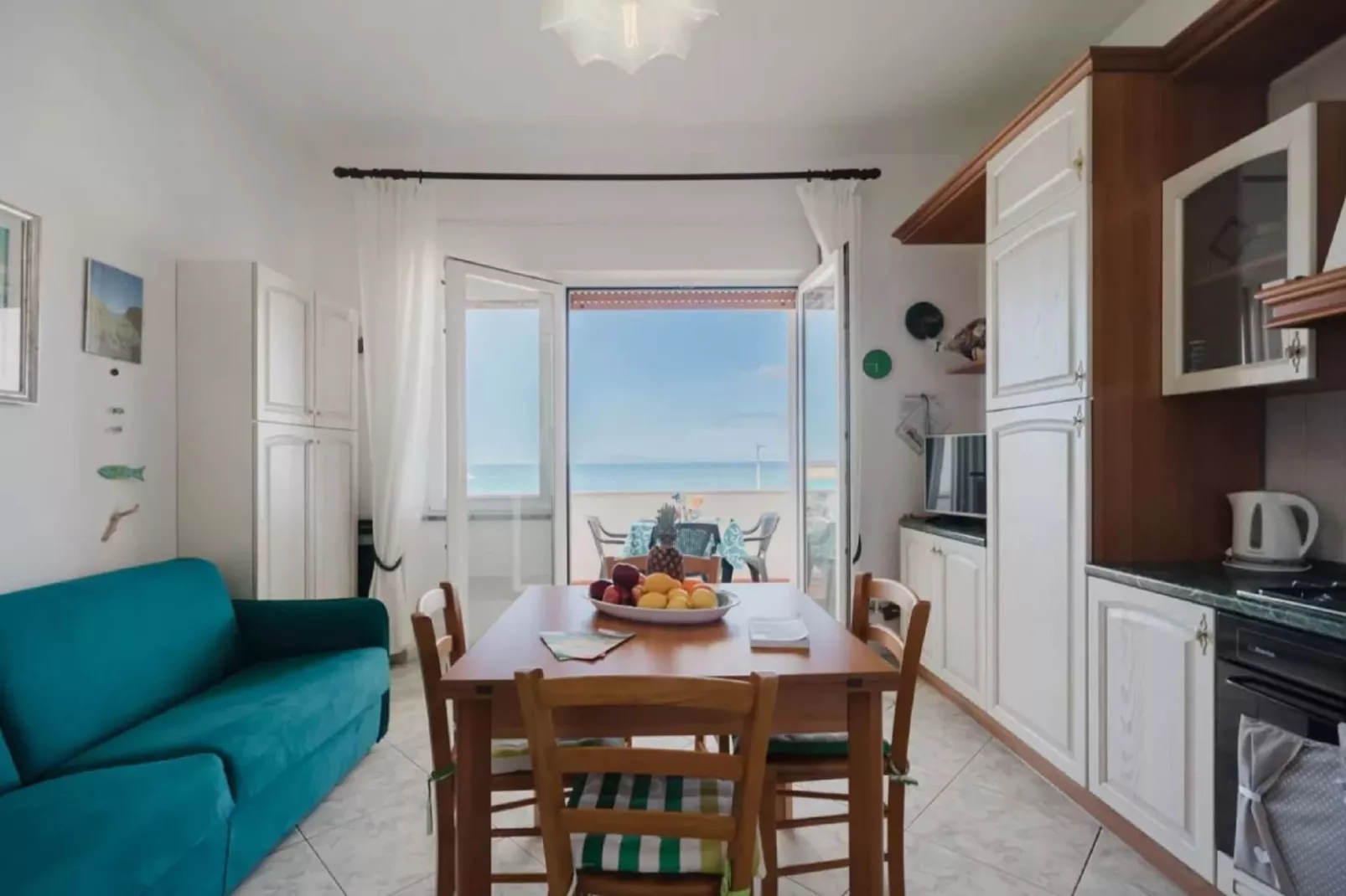 IL DELFINO-Living room