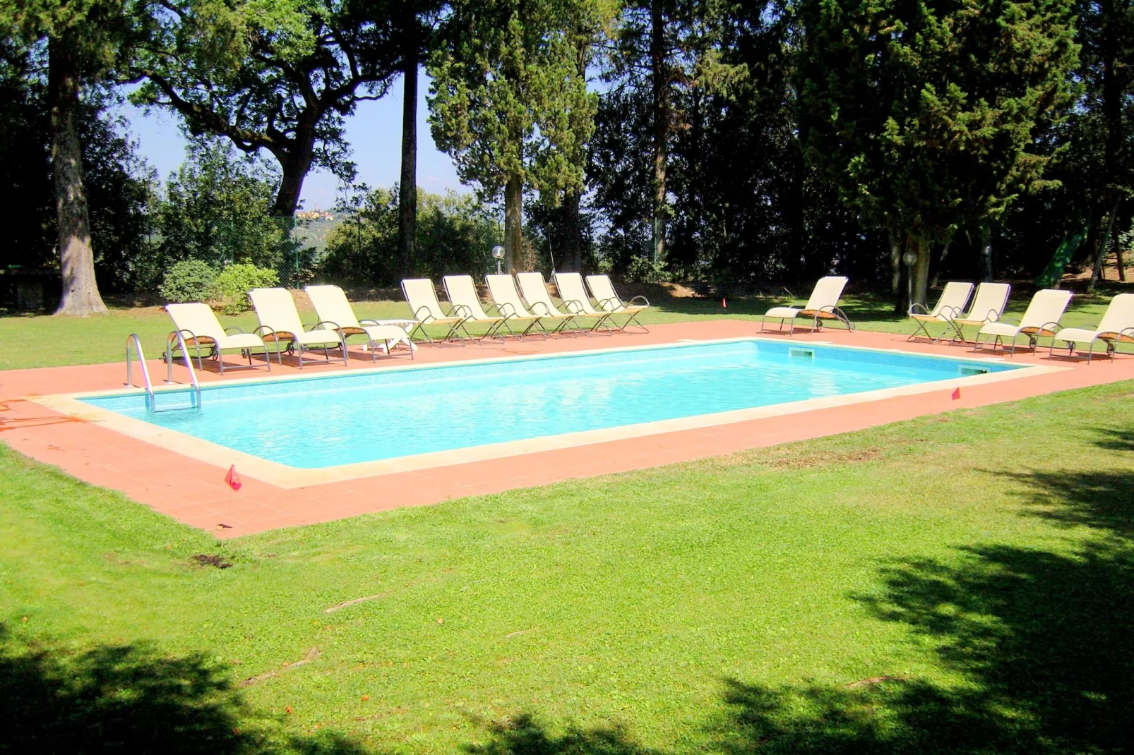 Pergolatico-Pool